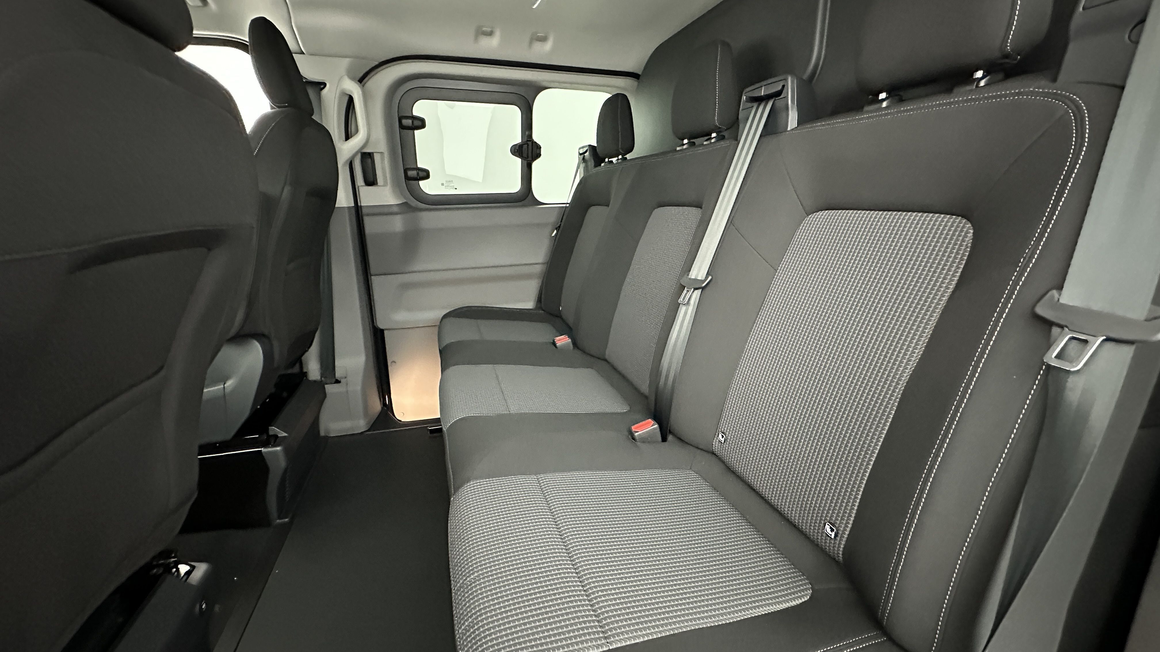 GLI00007501_p53 - VOLKSWAGEN - TRANSPORTER PROCAB - 2025 - photo 9