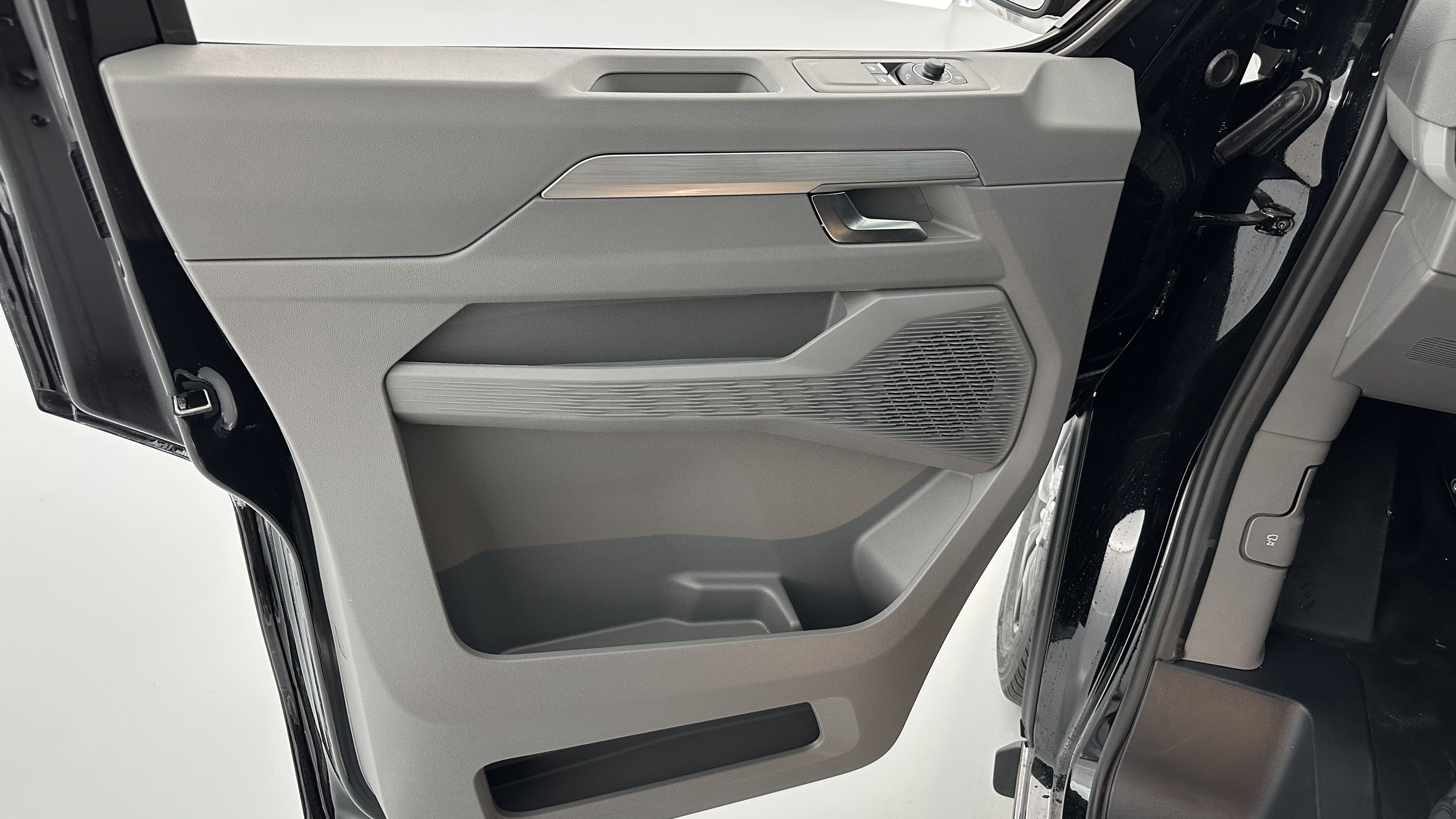 GLI00007501_p53 - VOLKSWAGEN - TRANSPORTER PROCAB - 2025 - photo 12