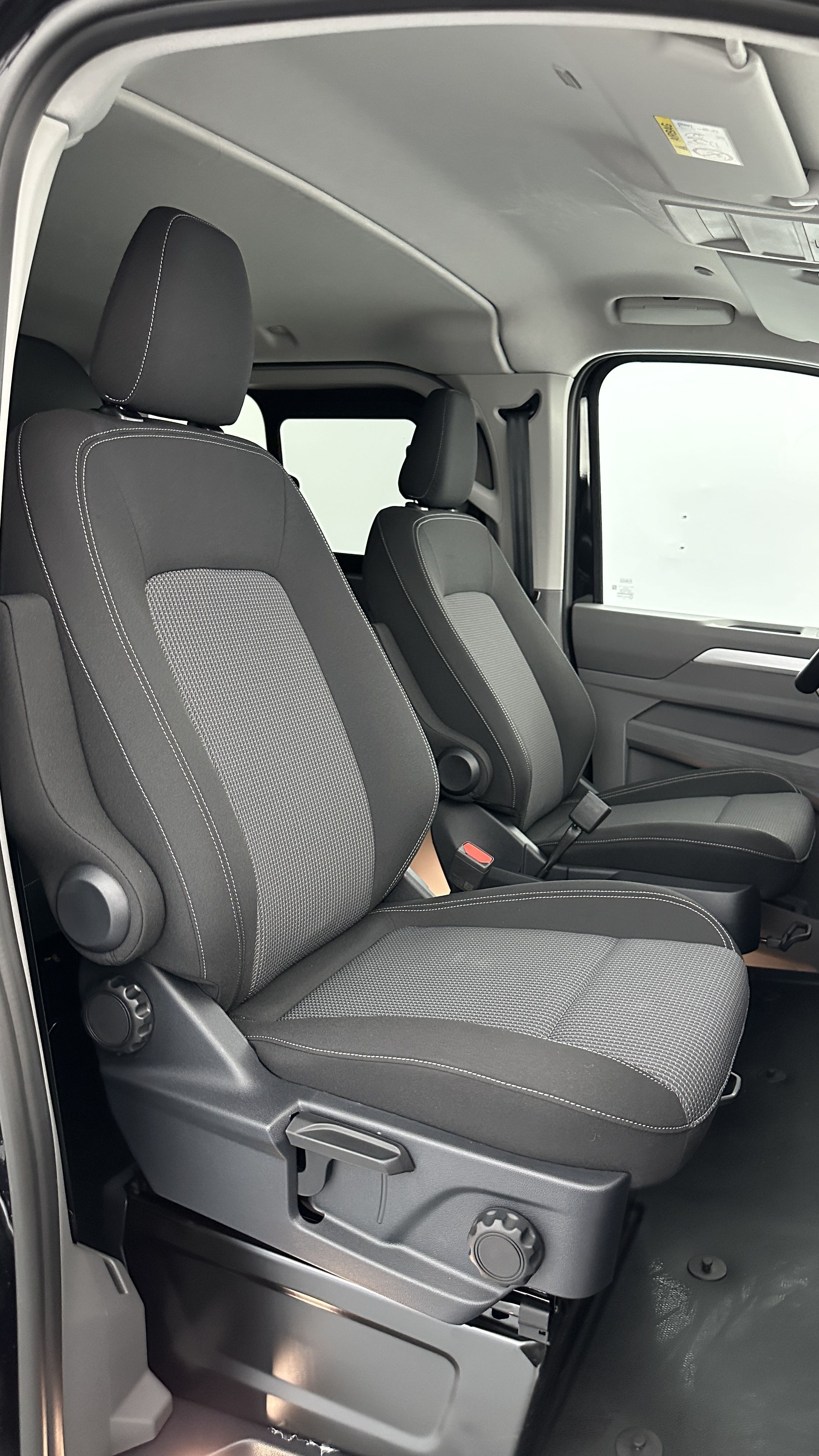 GLI00007501_p53 - VOLKSWAGEN - TRANSPORTER PROCAB - 2025 - photo 21