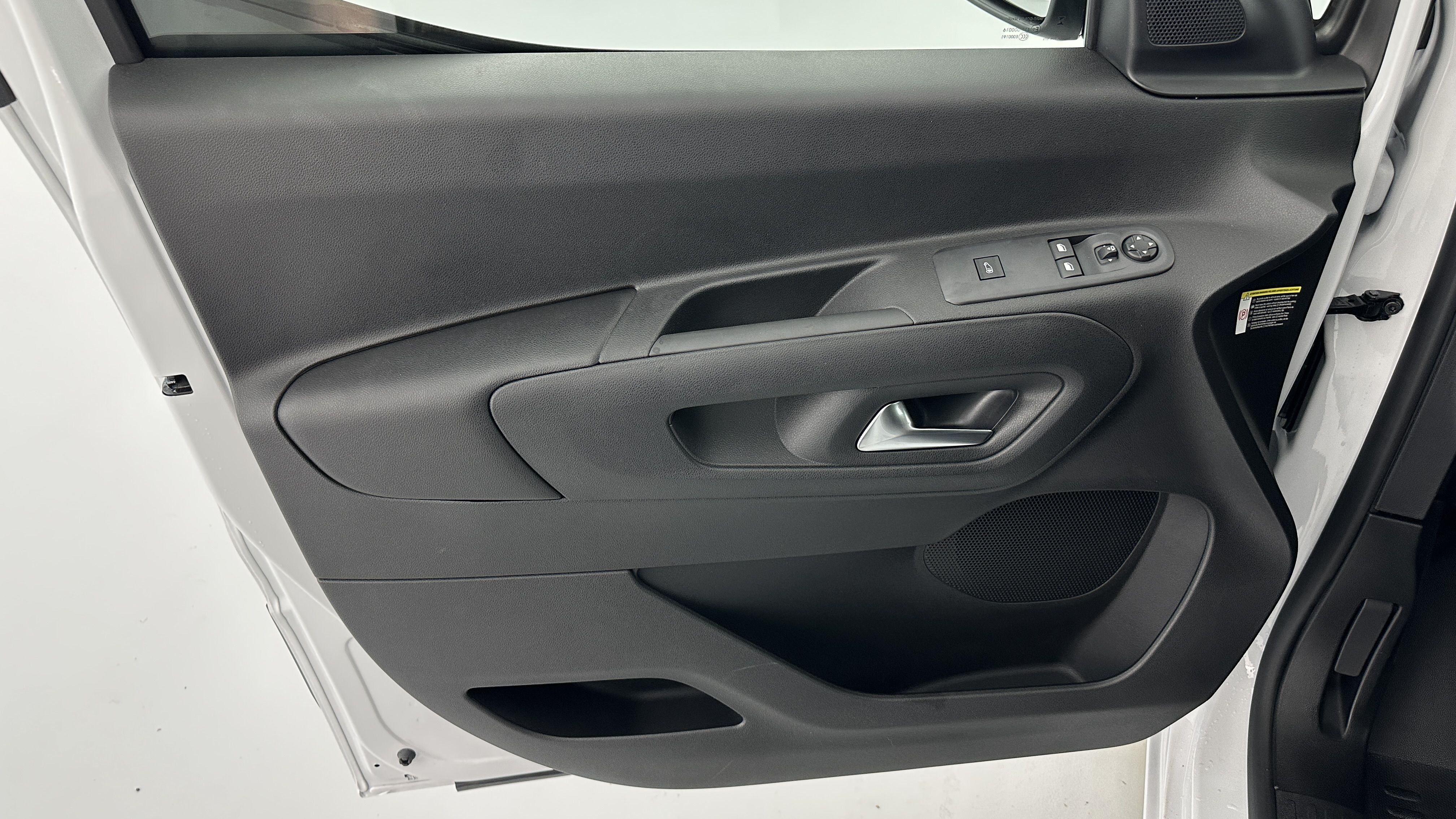 GLI00007892_p53 - PEUGEOT - PARTNER - 2025 - photo 10