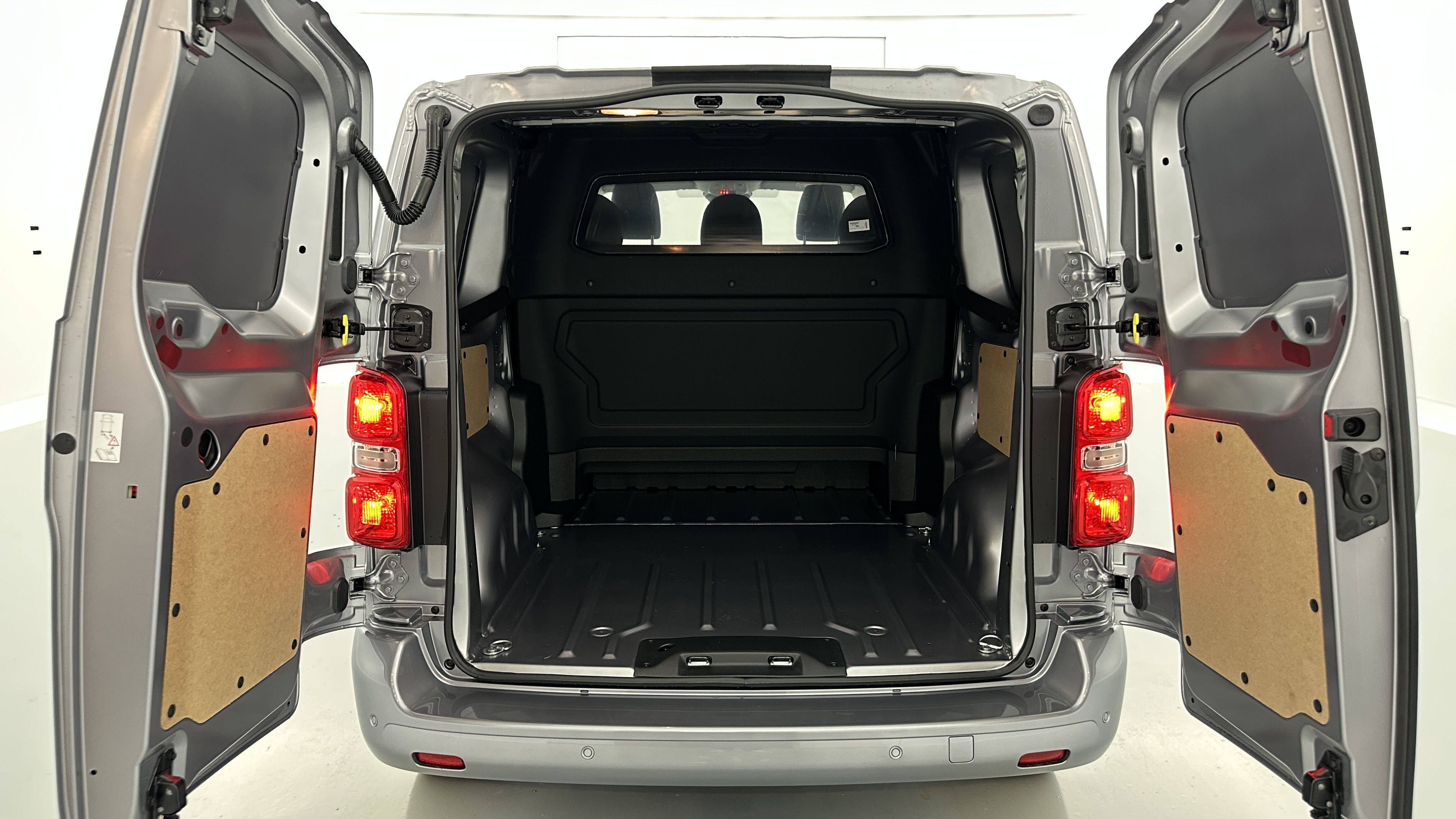 GLI00010592_p53 - PEUGEOT - EXPERT CA - 2025 - photo 9