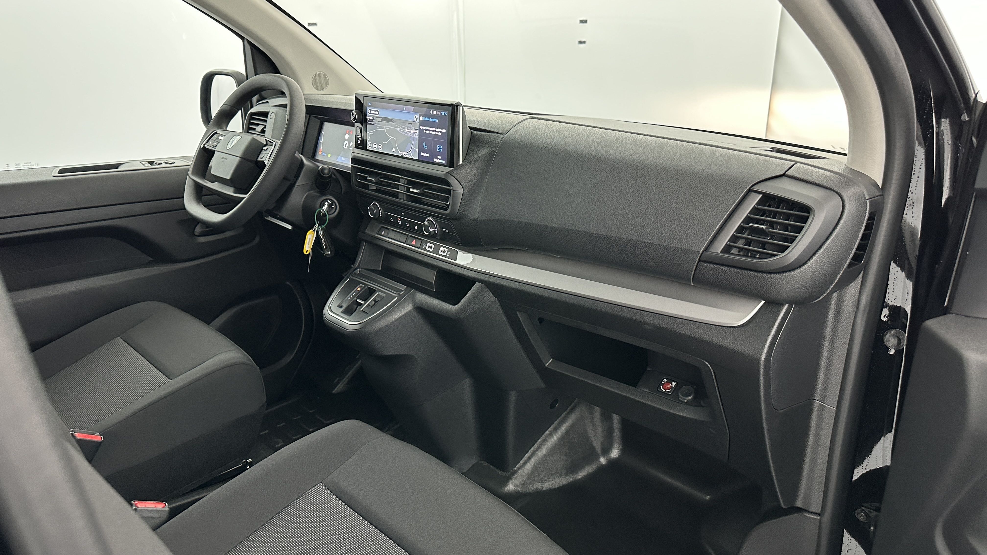 GLI00010512_p53 - PEUGEOT - EXPERT CA - 2025 - photo 7