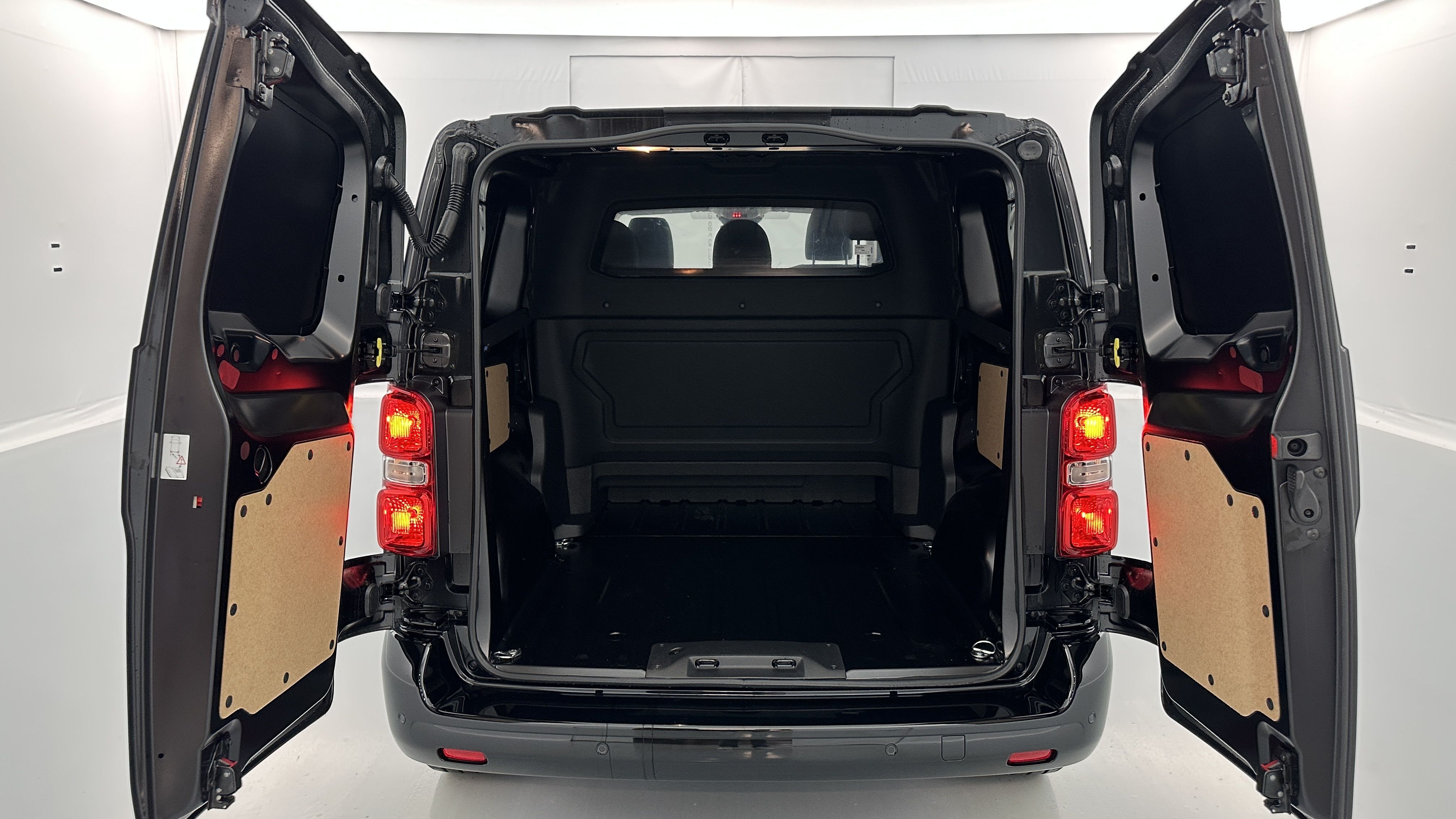 GLI00010512_p53 - PEUGEOT - EXPERT CA - 2025 - photo 9