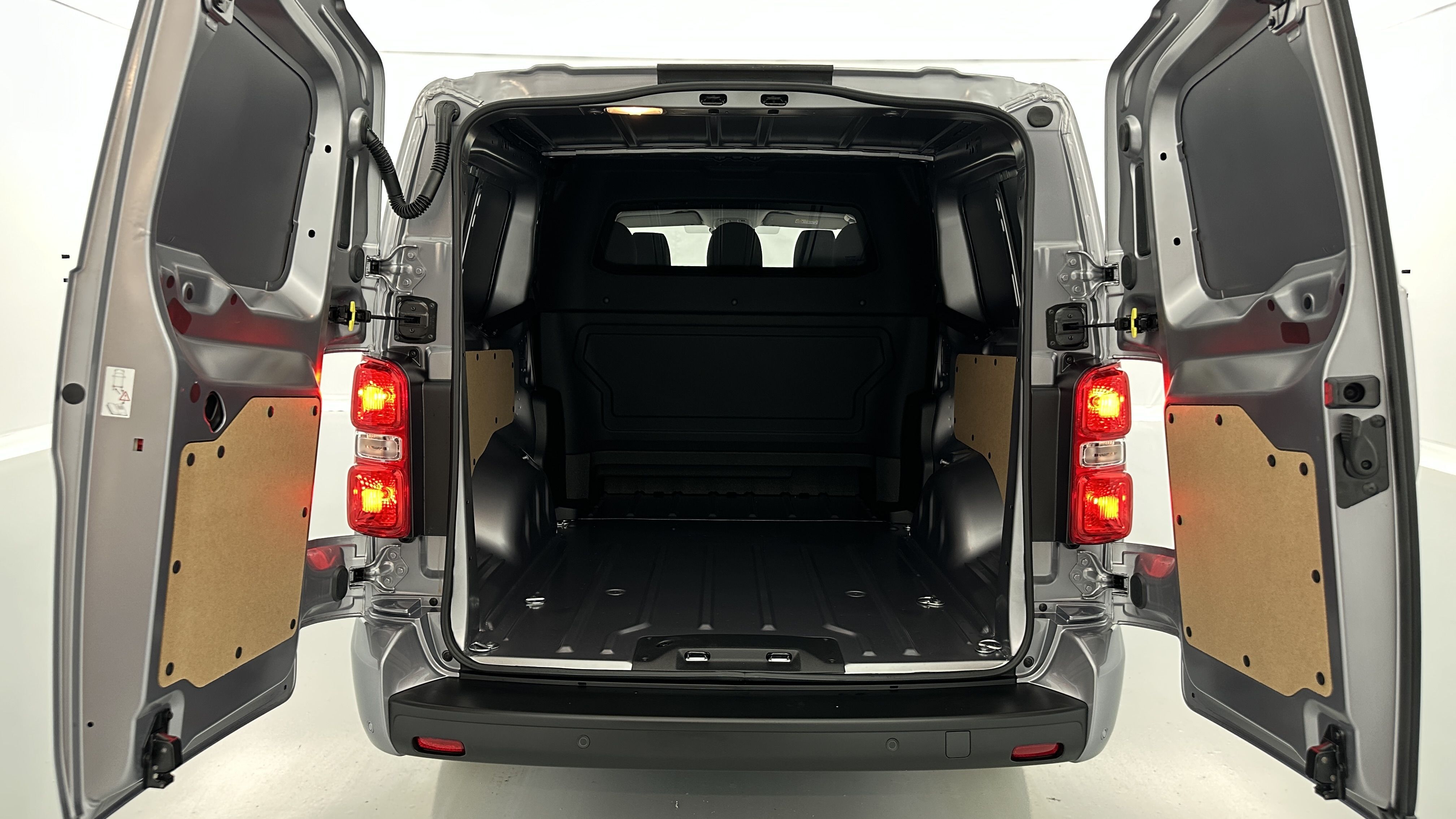 GLI00010622_p53 - PEUGEOT - EXPERT CA - 2025 - photo 9