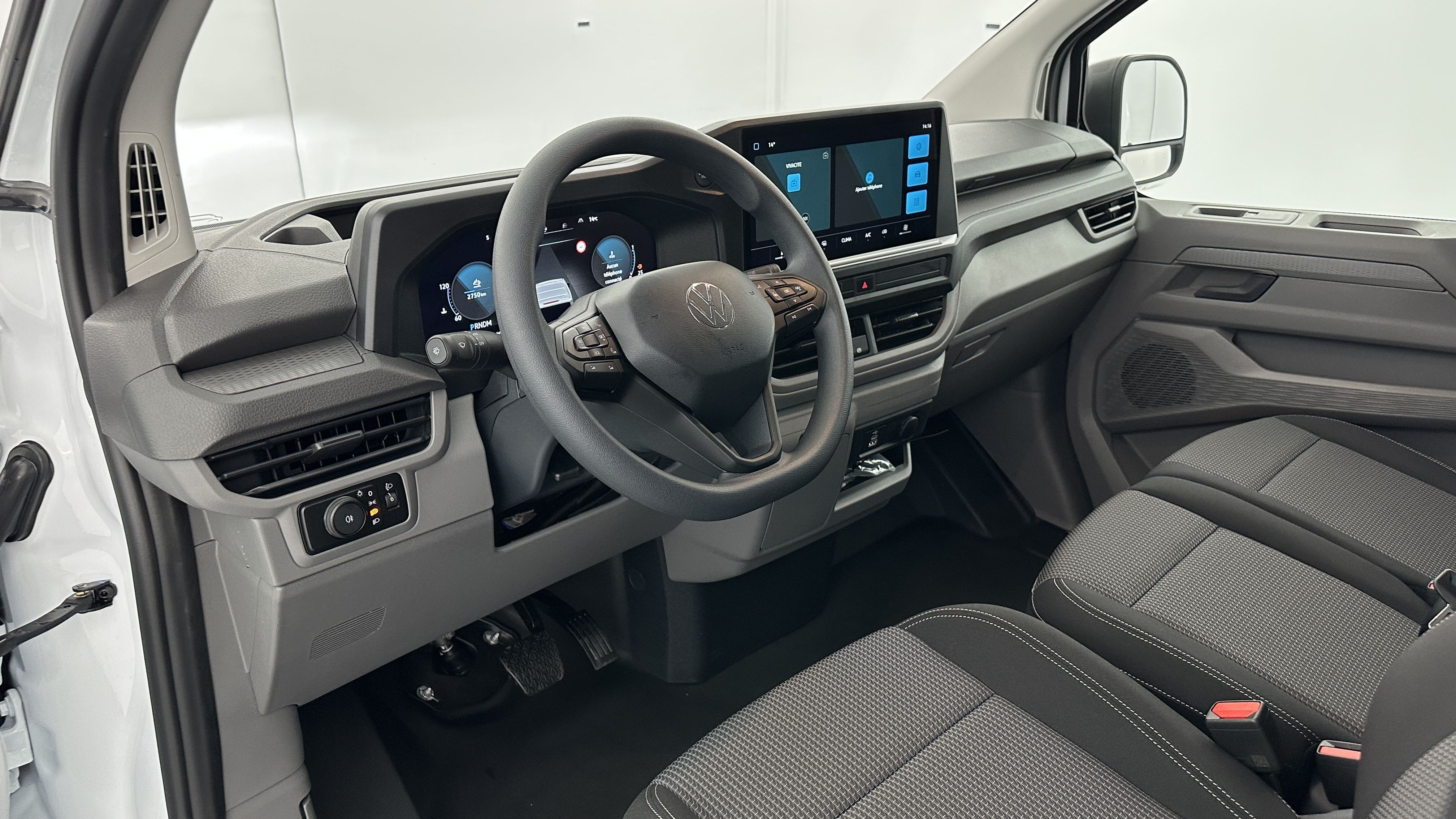 GLI00007686_p53 - VOLKSWAGEN - TRANSPORTER - 2025 - photo 6