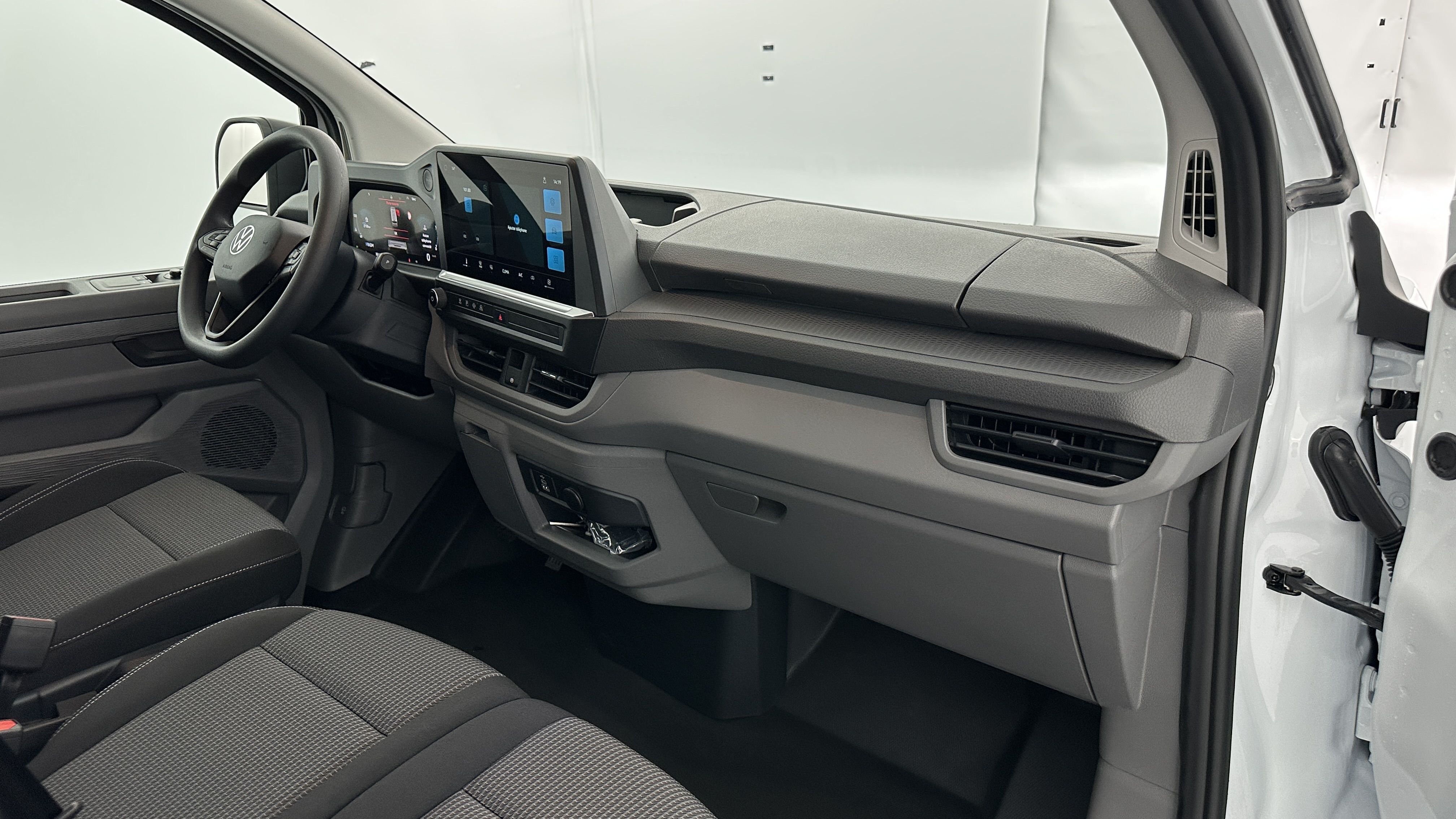 GLI00007686_p53 - VOLKSWAGEN - TRANSPORTER - 2025 - photo 7