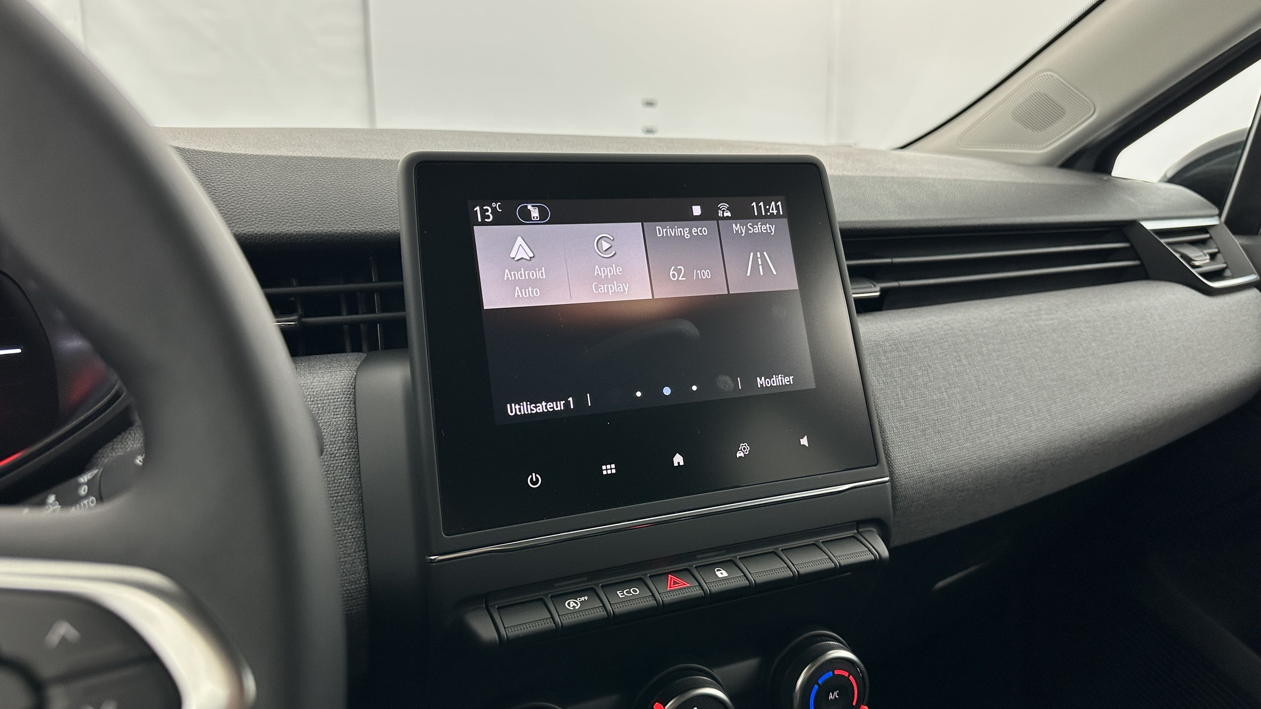 GLI00010434_p53 - RENAULT - CLIO - 2025 - photo 19