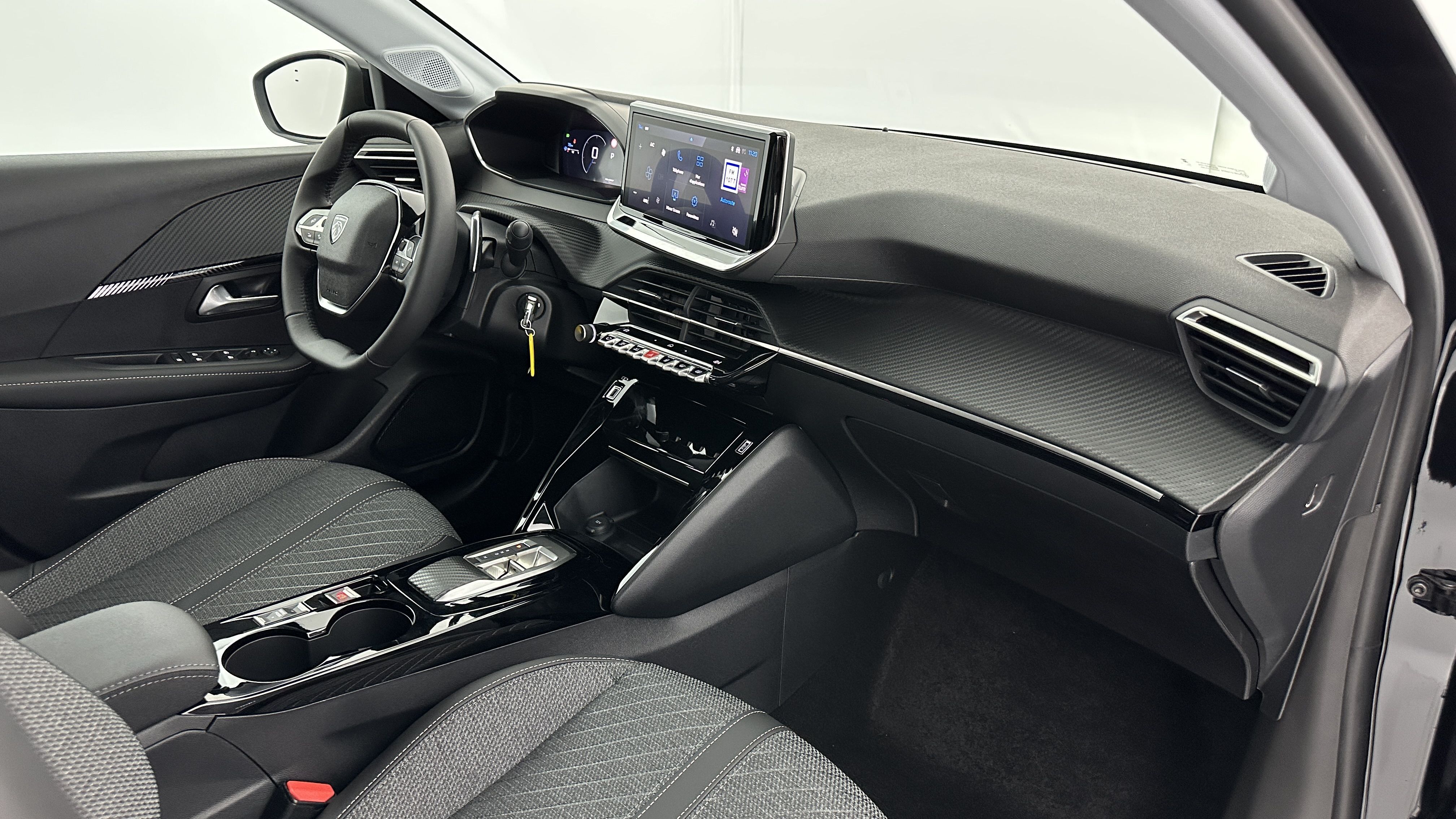 GLI00009592_p53 - PEUGEOT - 208 - 2025 - photo 8