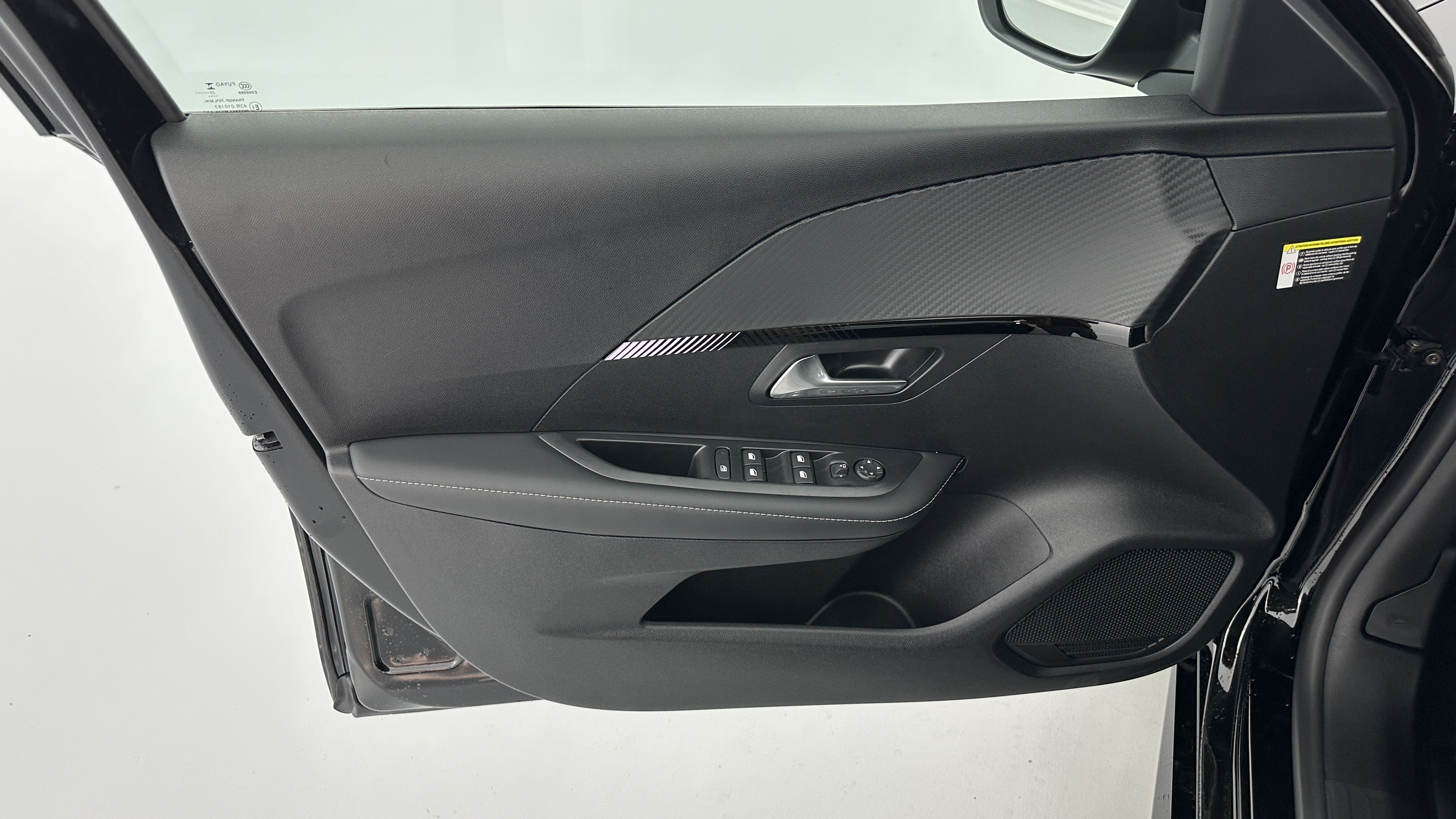 GLI00009592_p53 - PEUGEOT - 208 - 2025 - photo 12