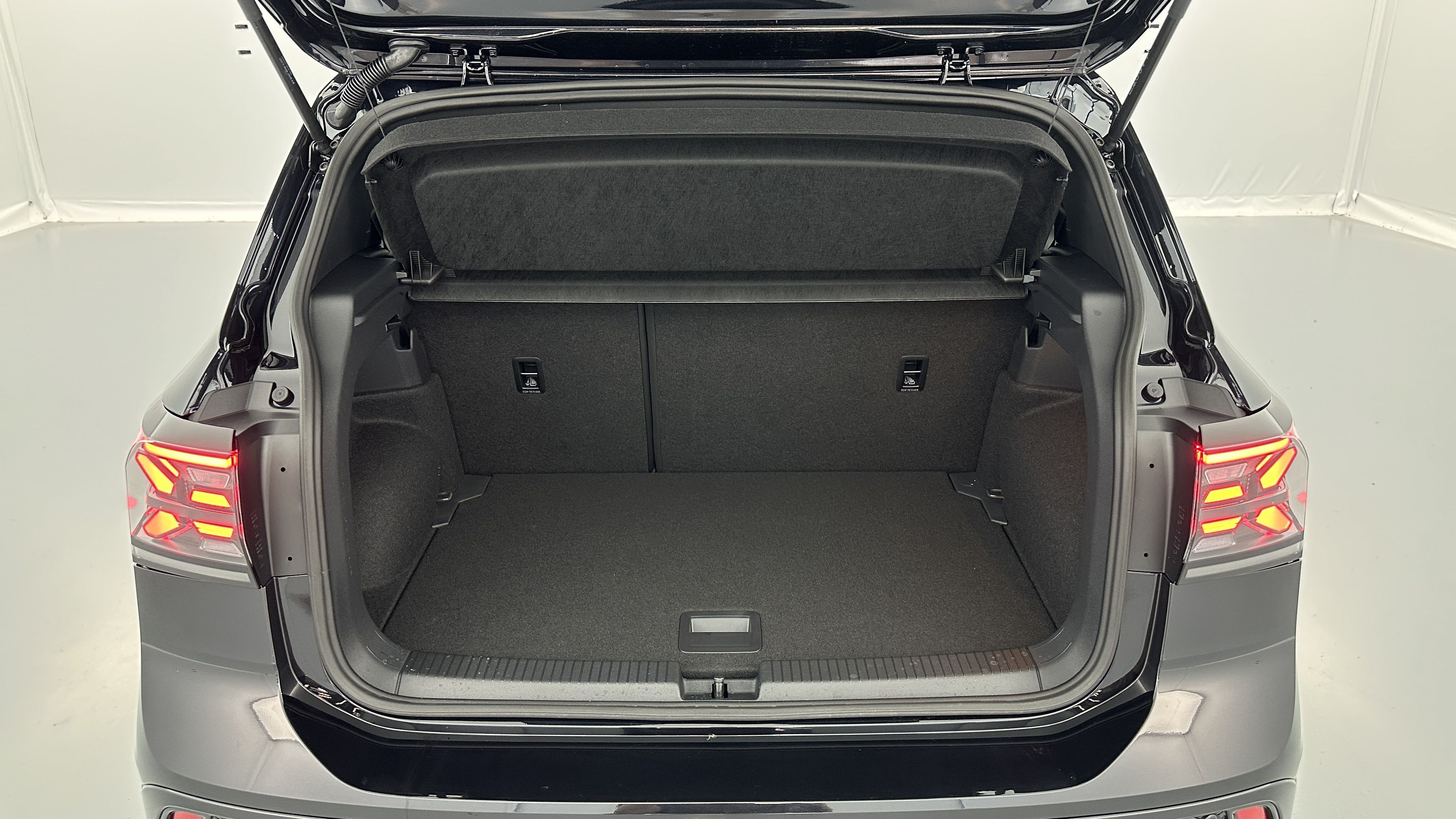 GLI00002897_p53 - VOLKSWAGEN - T CROSS - 2025 - photo 10