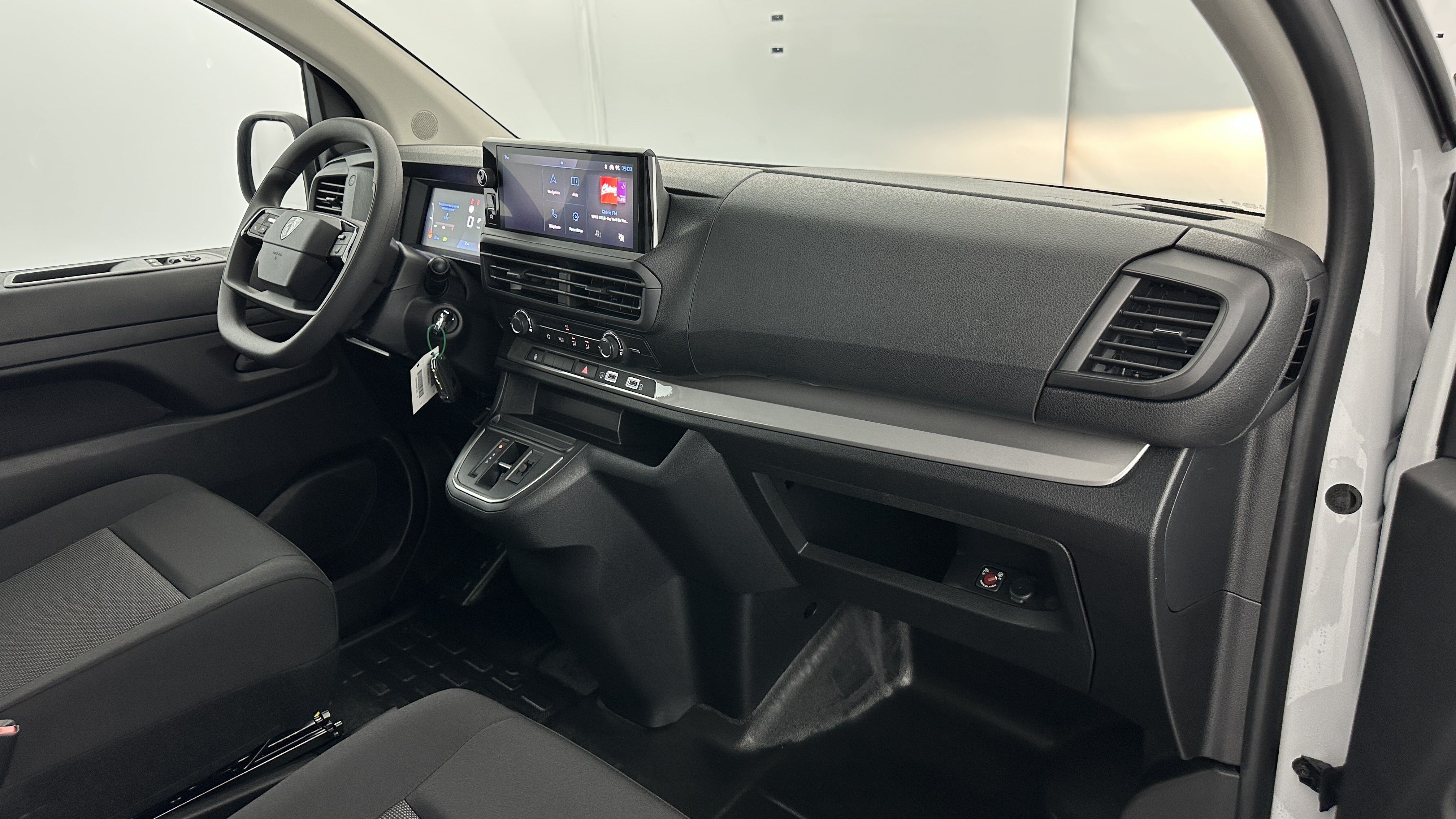 GLI00010639_p53 - PEUGEOT - EXPERT CA - 2025 - photo 7