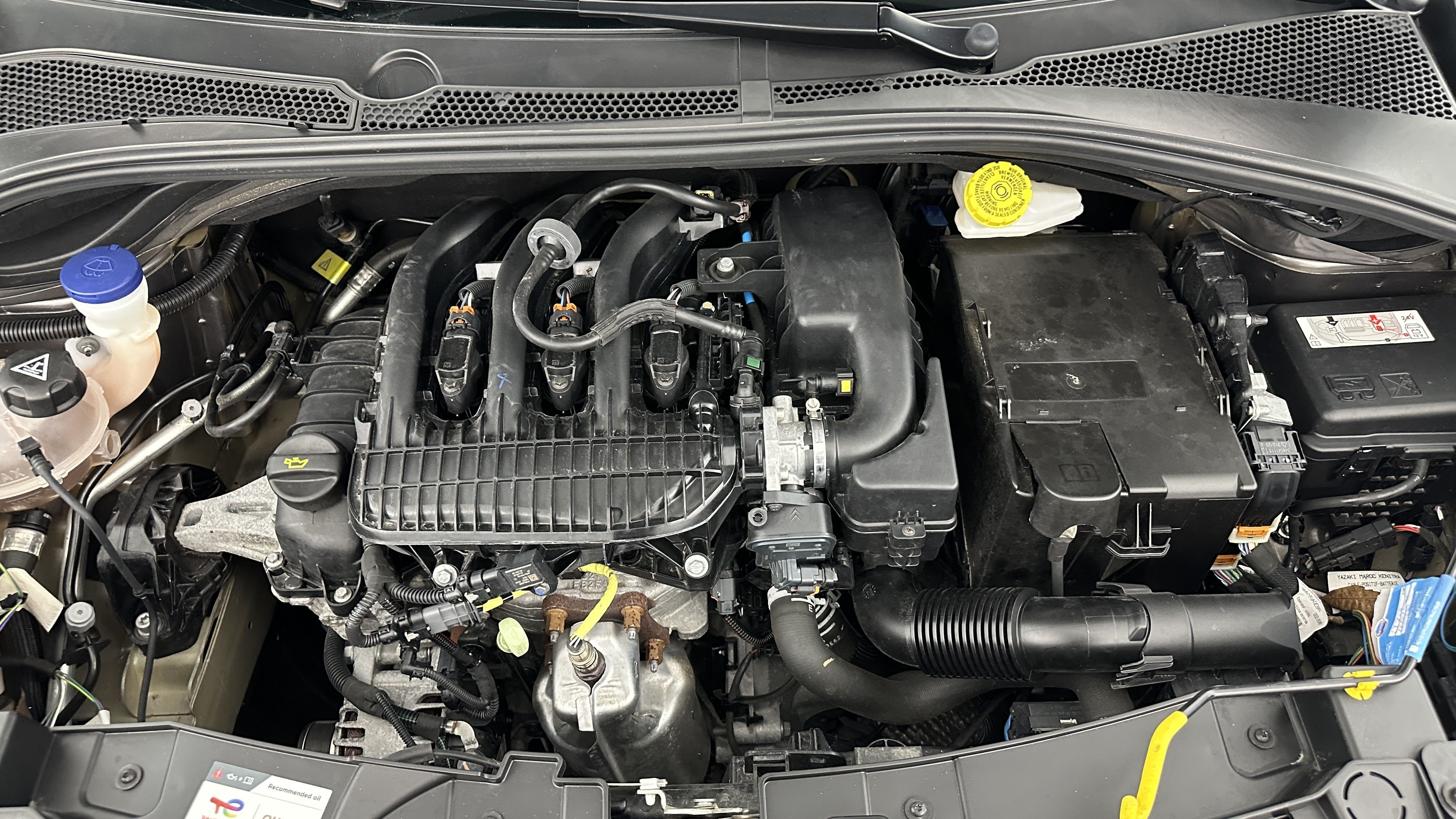 GLI00011680_p53 - CITROEN - C3 - 2024 - photo 11