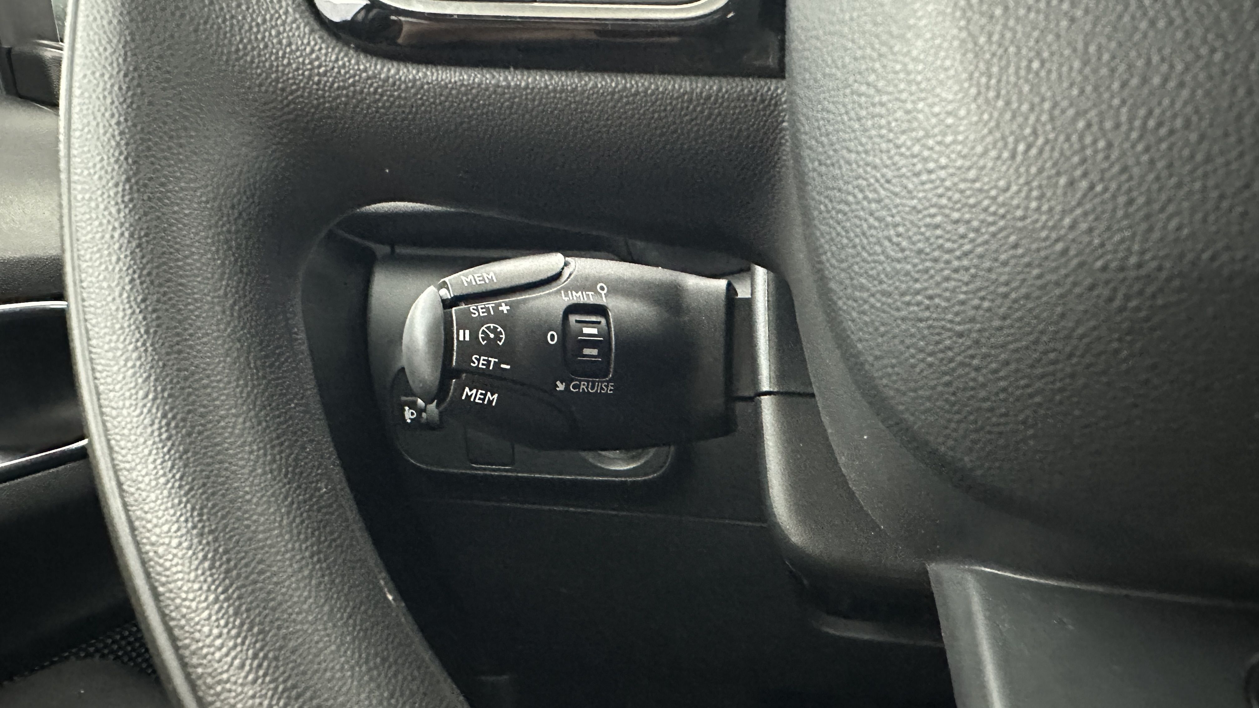 GLI00011680_p53 - CITROEN - C3 - 2024 - photo 19