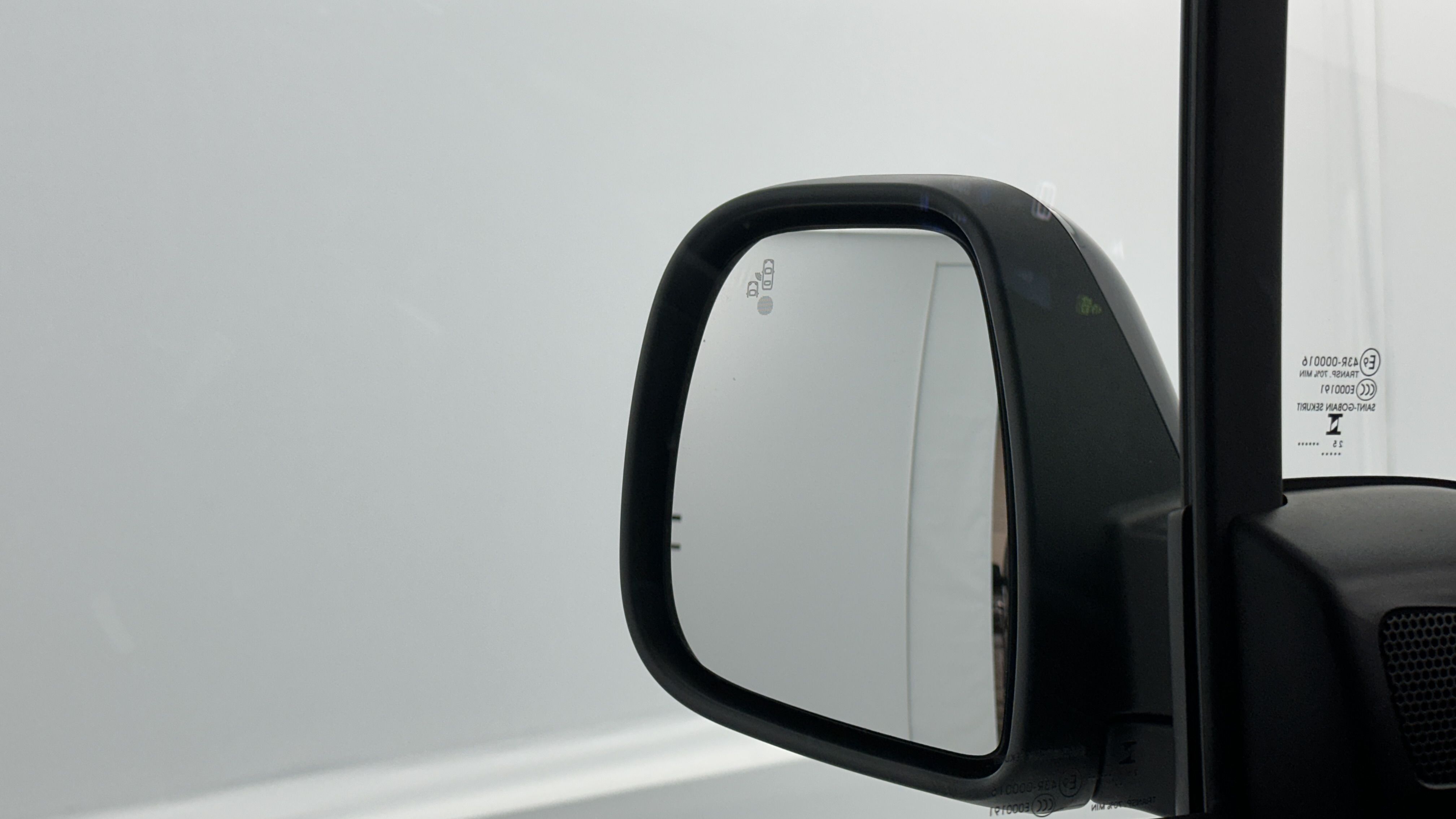 GLI00015451_p53 - PEUGEOT - PARTNER - 2025 - photo 20