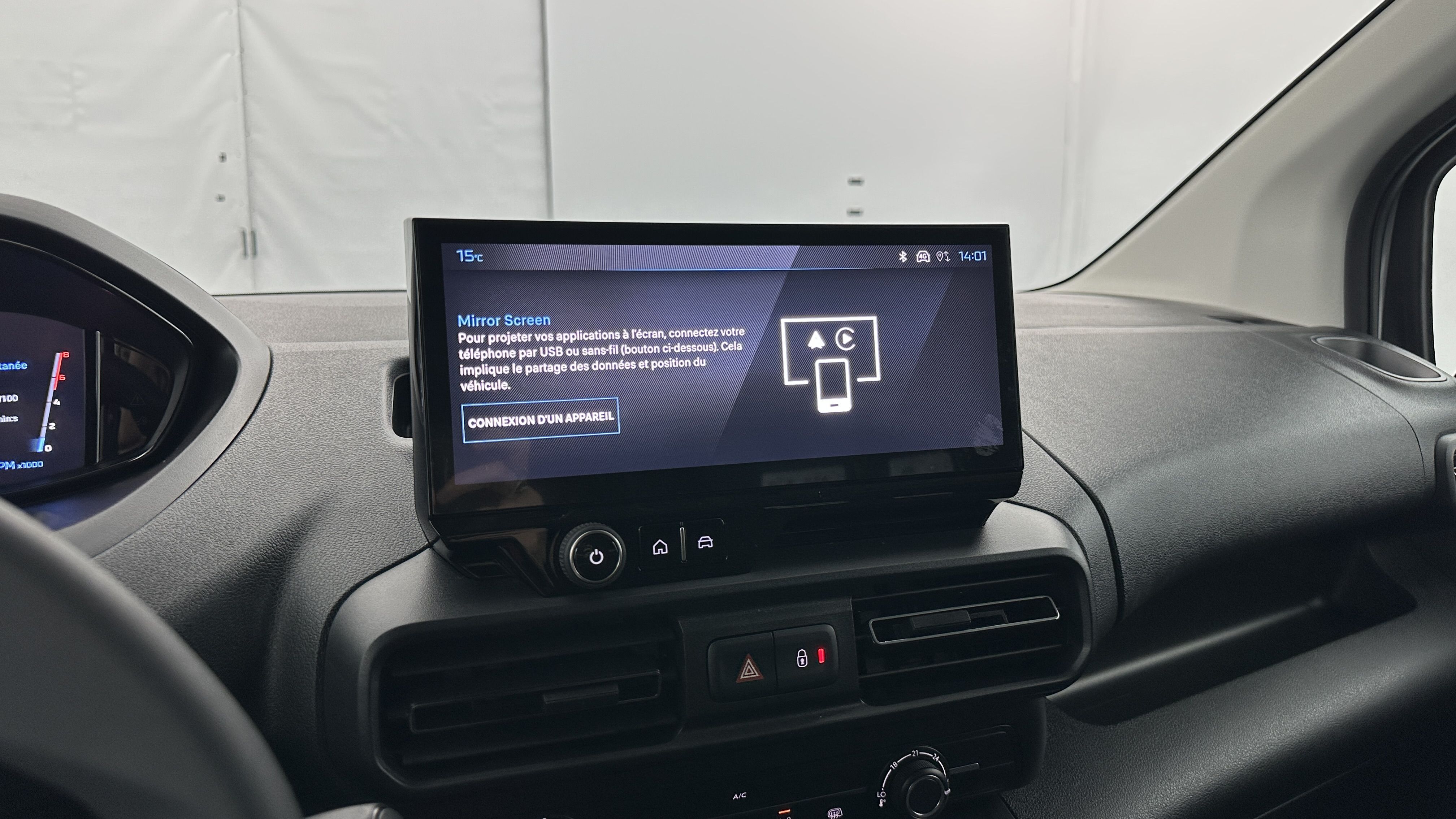 GLI00015449_p53 - PEUGEOT - PARTNER - 2025 - photo 18