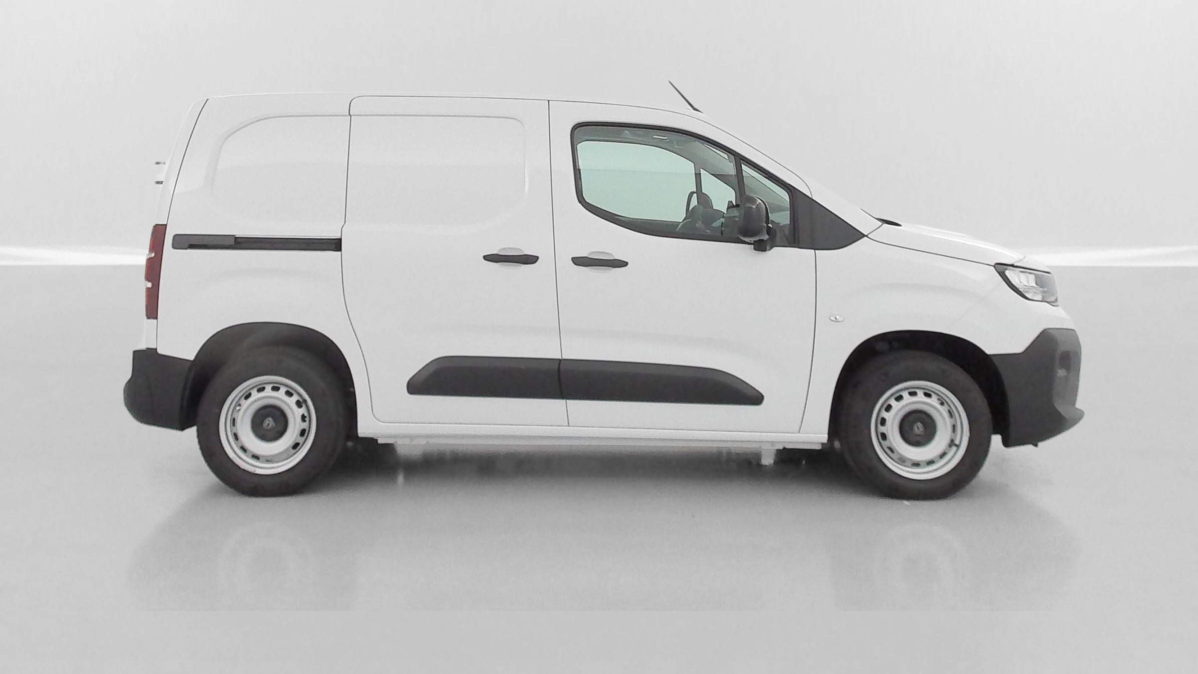 GLI00015449_p53 - PEUGEOT - PARTNER - 2025 - photo 23