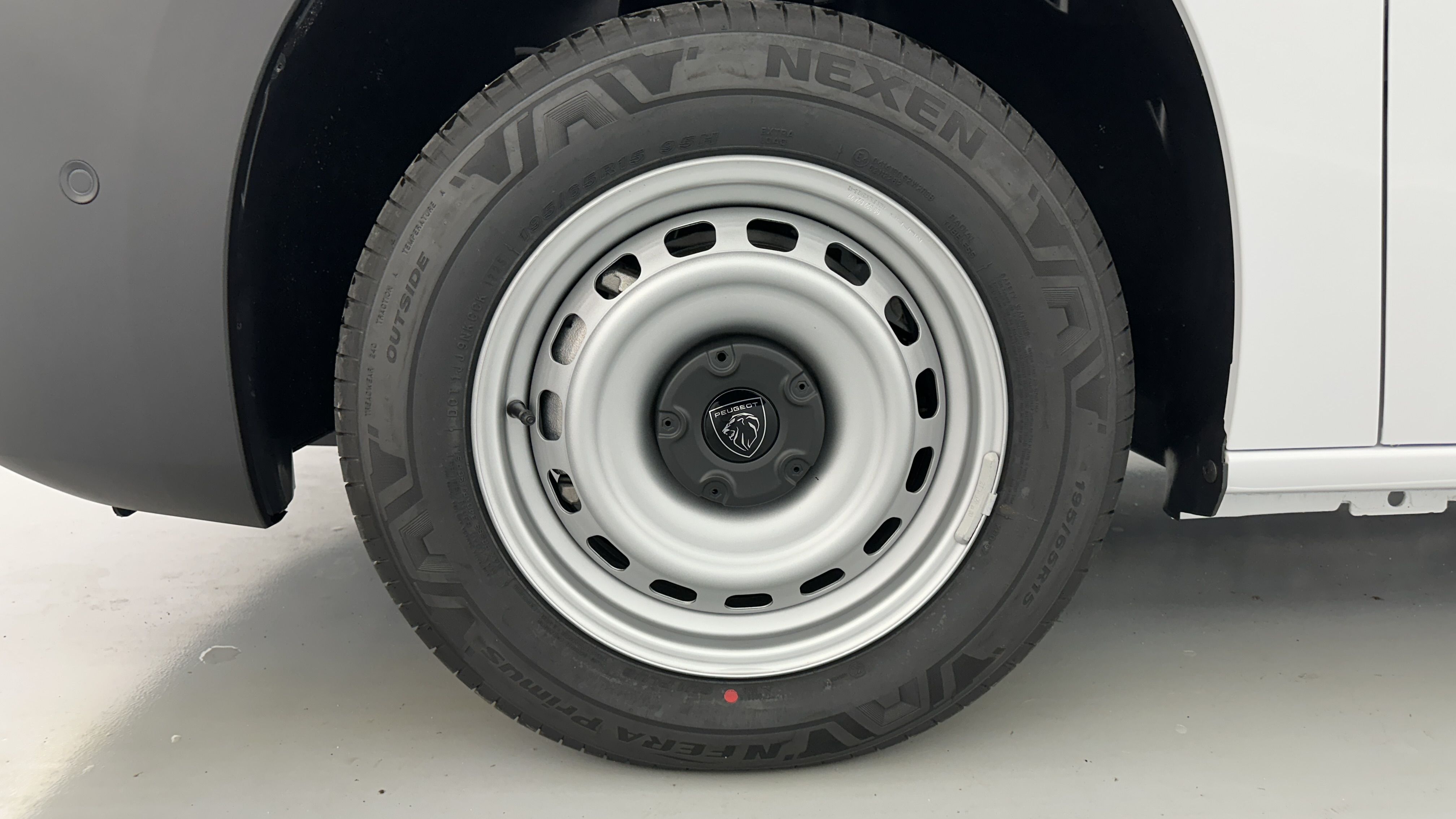 GLI00015447_p53 - PEUGEOT - PARTNER - 2025 - photo 11