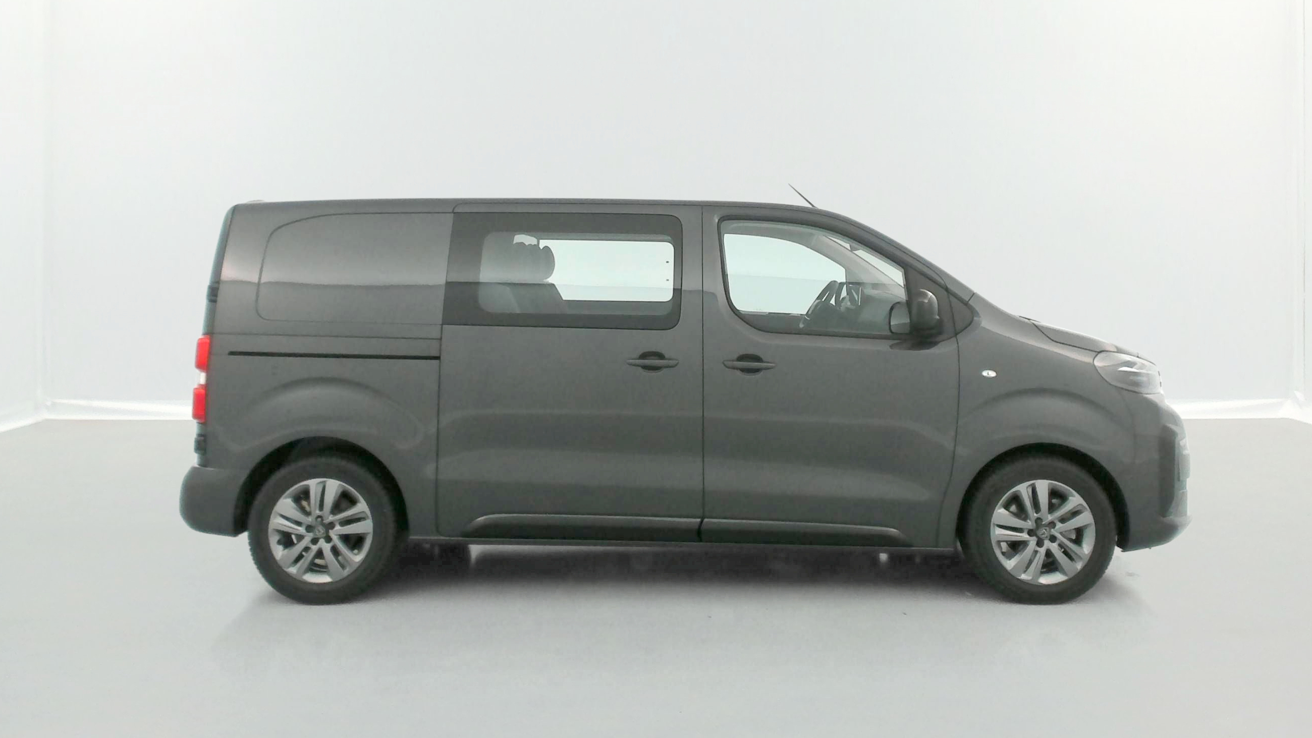 GLI00007636_p53 - PEUGEOT - EXPERT CA - 2025 - photo 22