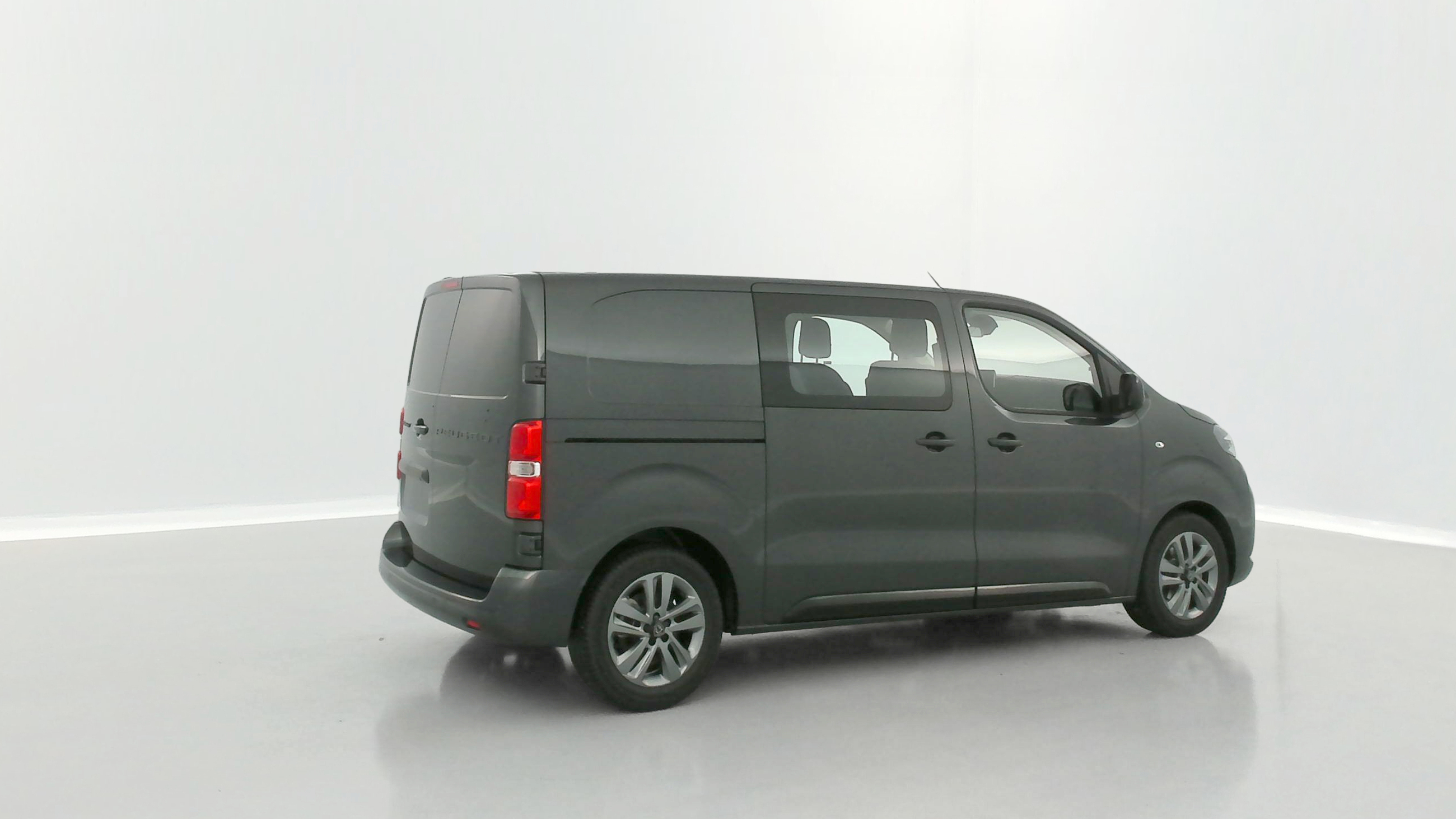 GLI00007636_p53 - PEUGEOT - EXPERT CA - 2025 - photo 25