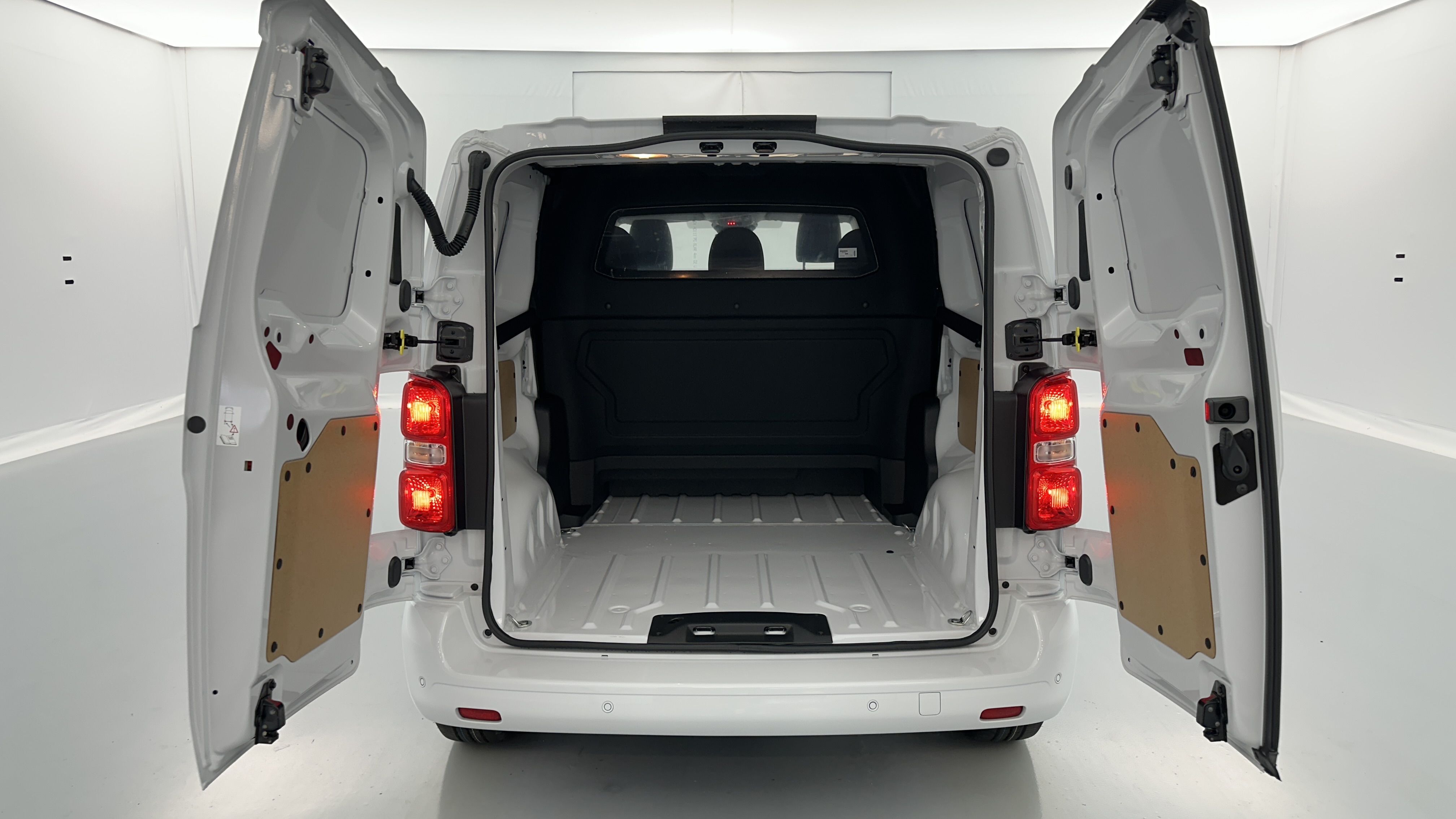 GLI00010698_p53 - PEUGEOT - EXPERT CA - 2025 - photo 9