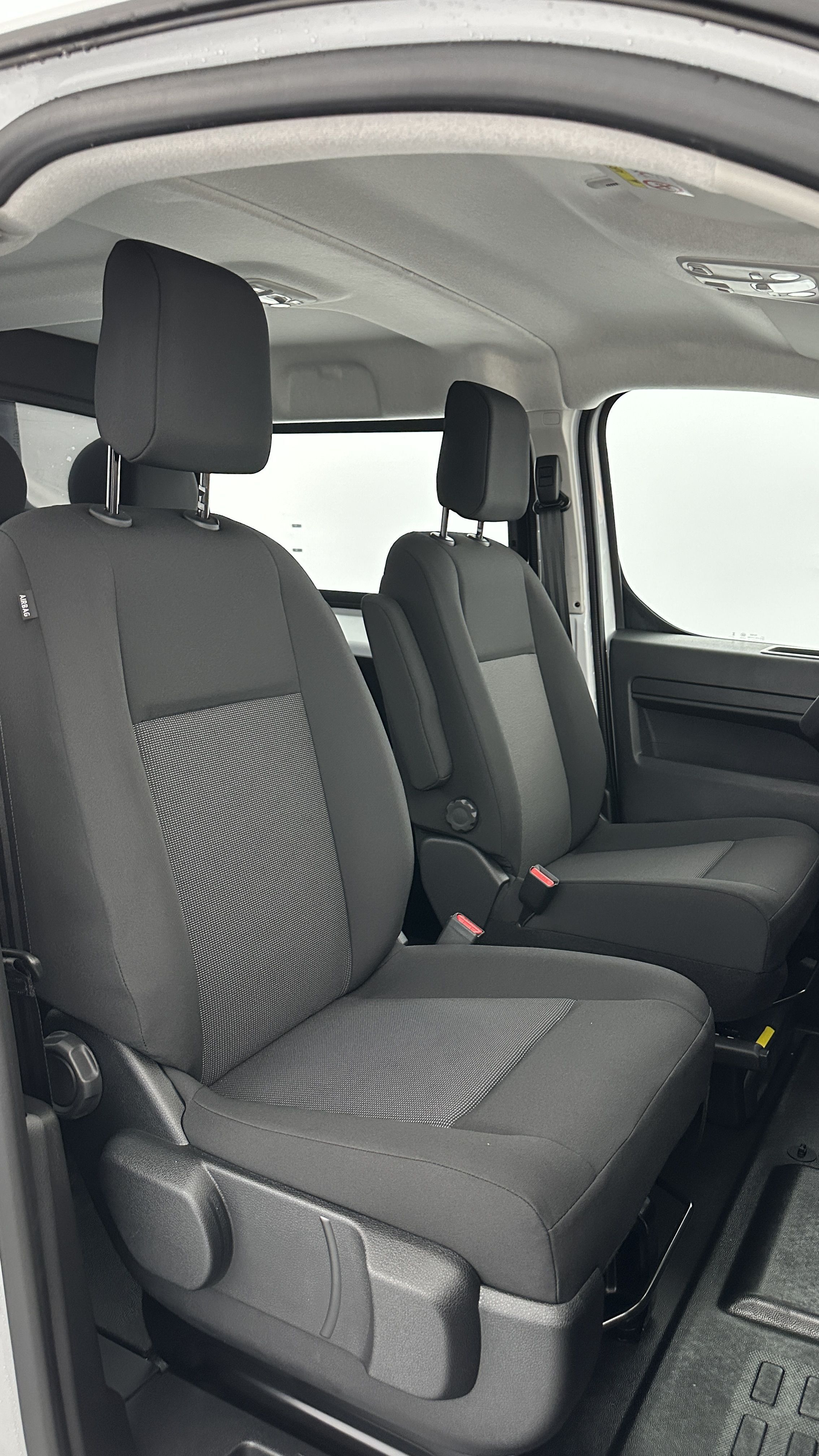 GLI00010698_p53 - PEUGEOT - EXPERT CA - 2025 - photo 13