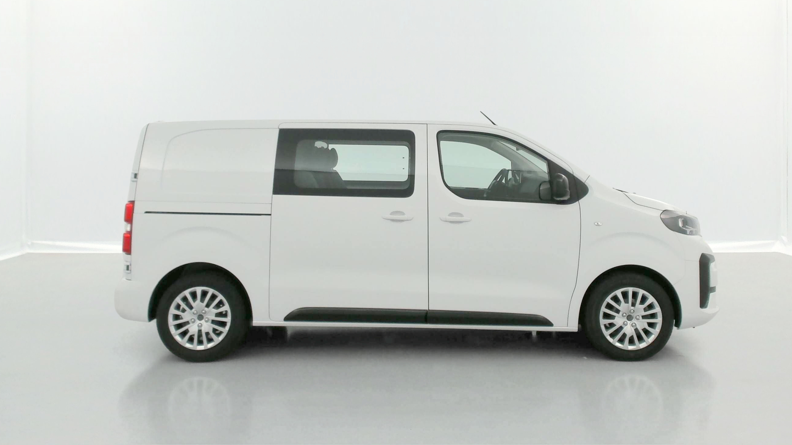 GLI00010698_p53 - PEUGEOT - EXPERT CA - 2025 - photo 19