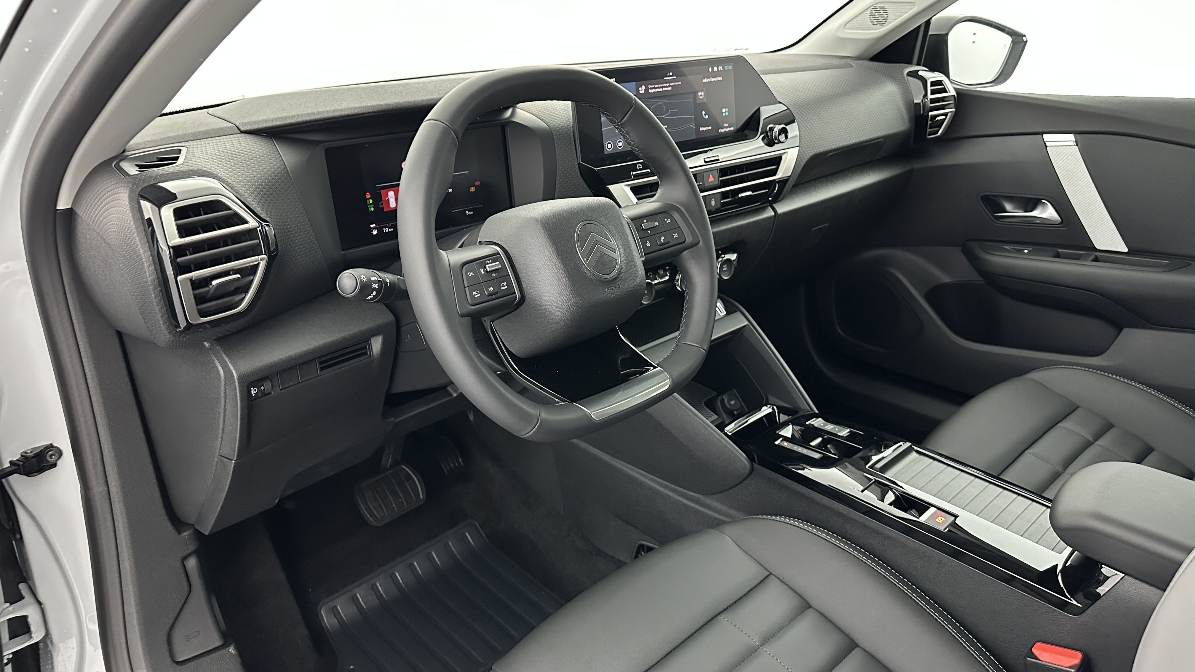 GLI00018727_p53 - CITROEN - C4 - 2025 - photo 6