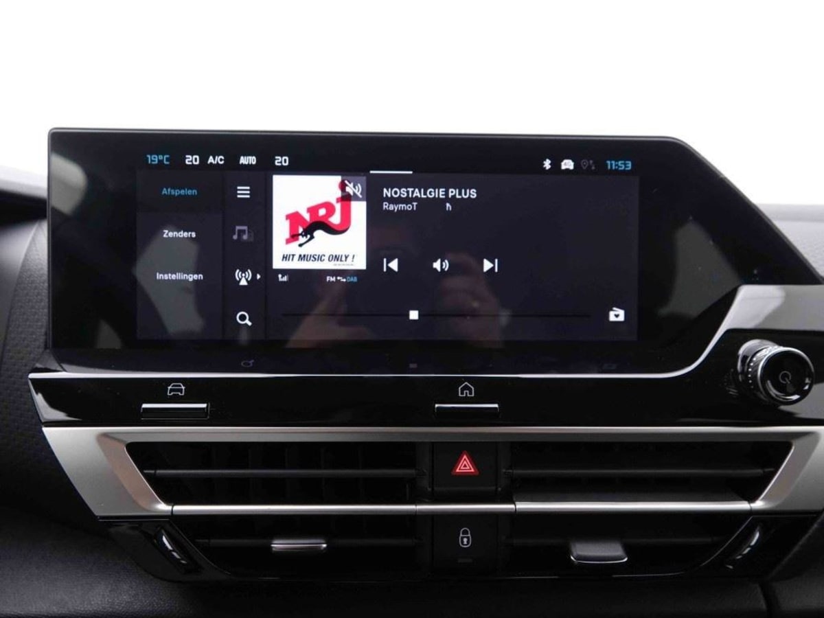 357711_p2 - CITROEN - C4 - 2026 - photo 10