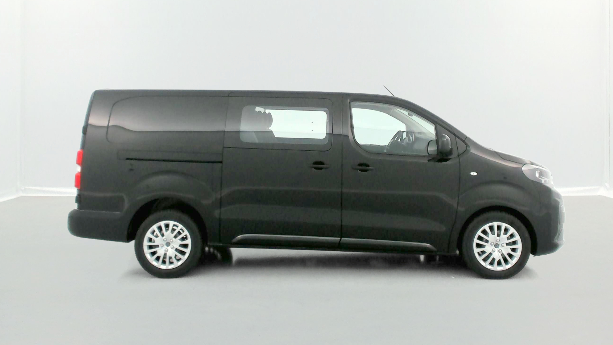 GLI00010631_p53 - PEUGEOT - EXPERT CA - 2025 - photo 19