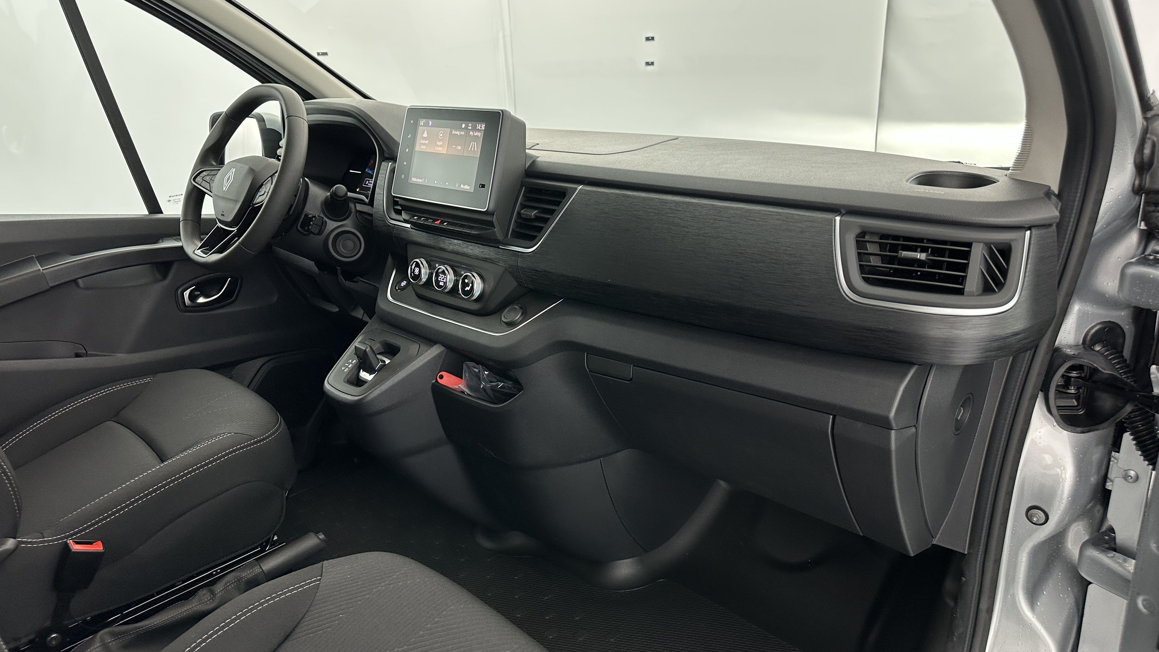 GLI00007186_p53 - RENAULT TRUCKS - TRAFIC CA - 2025 - photo 7