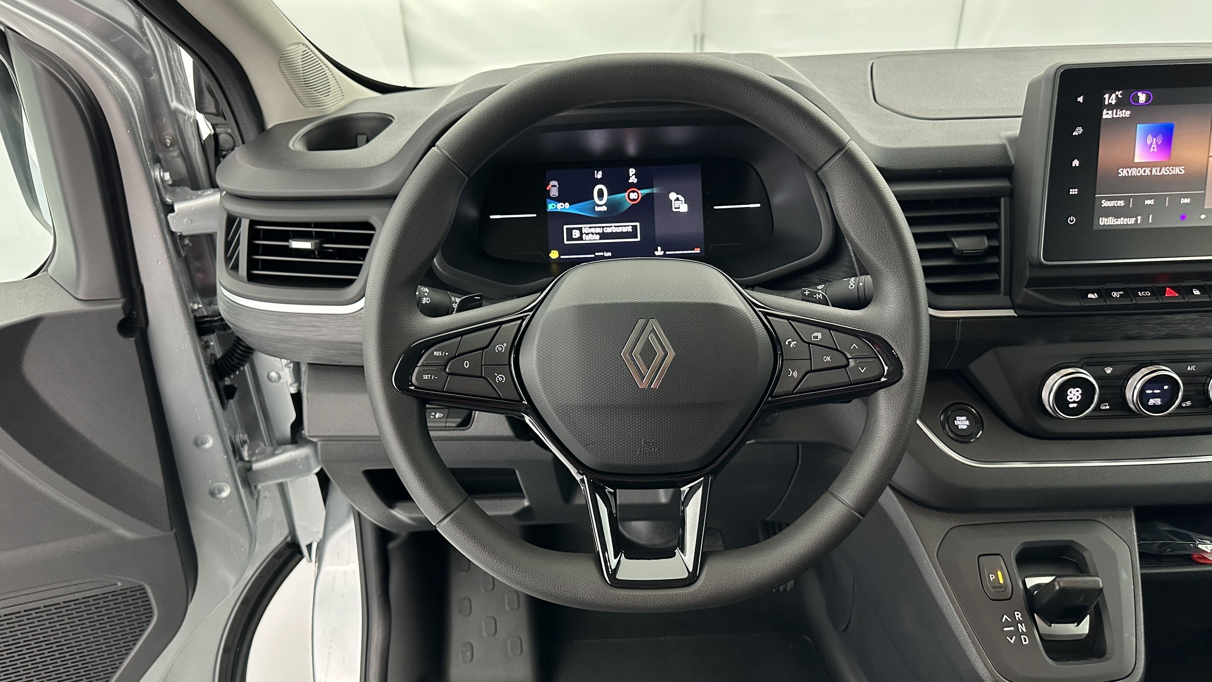 GLI00007186_p53 - RENAULT TRUCKS - TRAFIC CA - 2025 - photo 12