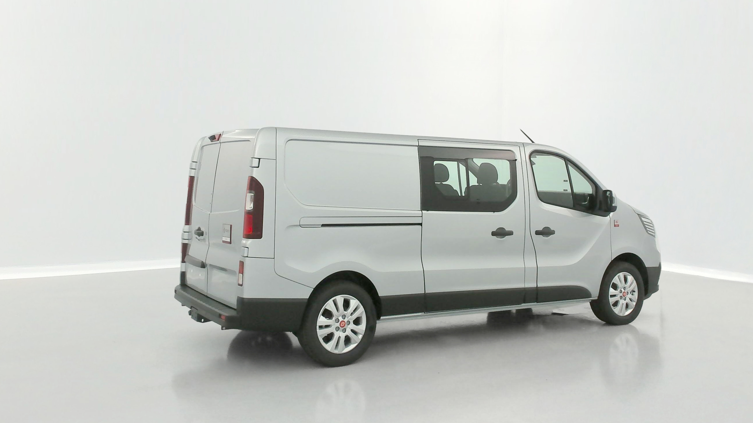 GLI00007186_p53 - RENAULT TRUCKS - TRAFIC CA - 2025 - photo 24