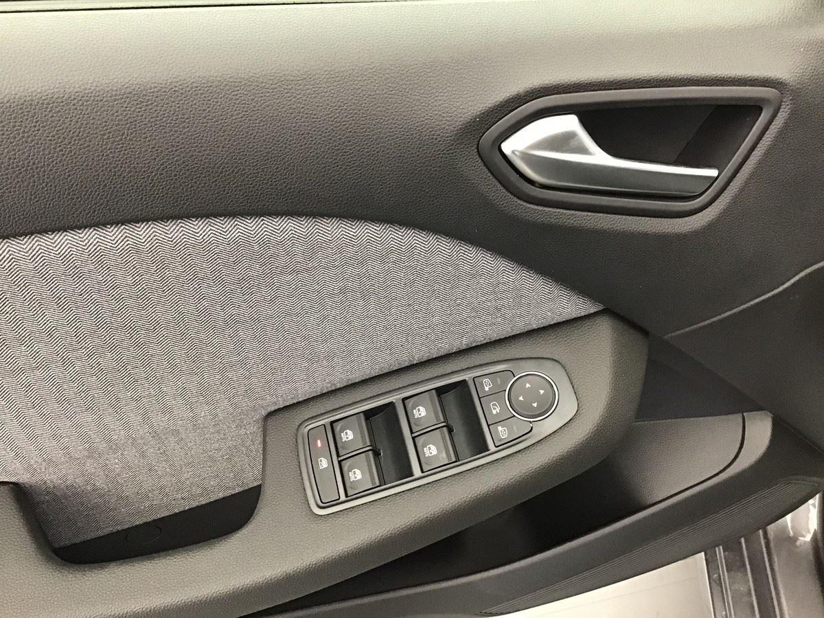 380960_p2 - RENAULT - CLIO 5 - 2026 - photo 9