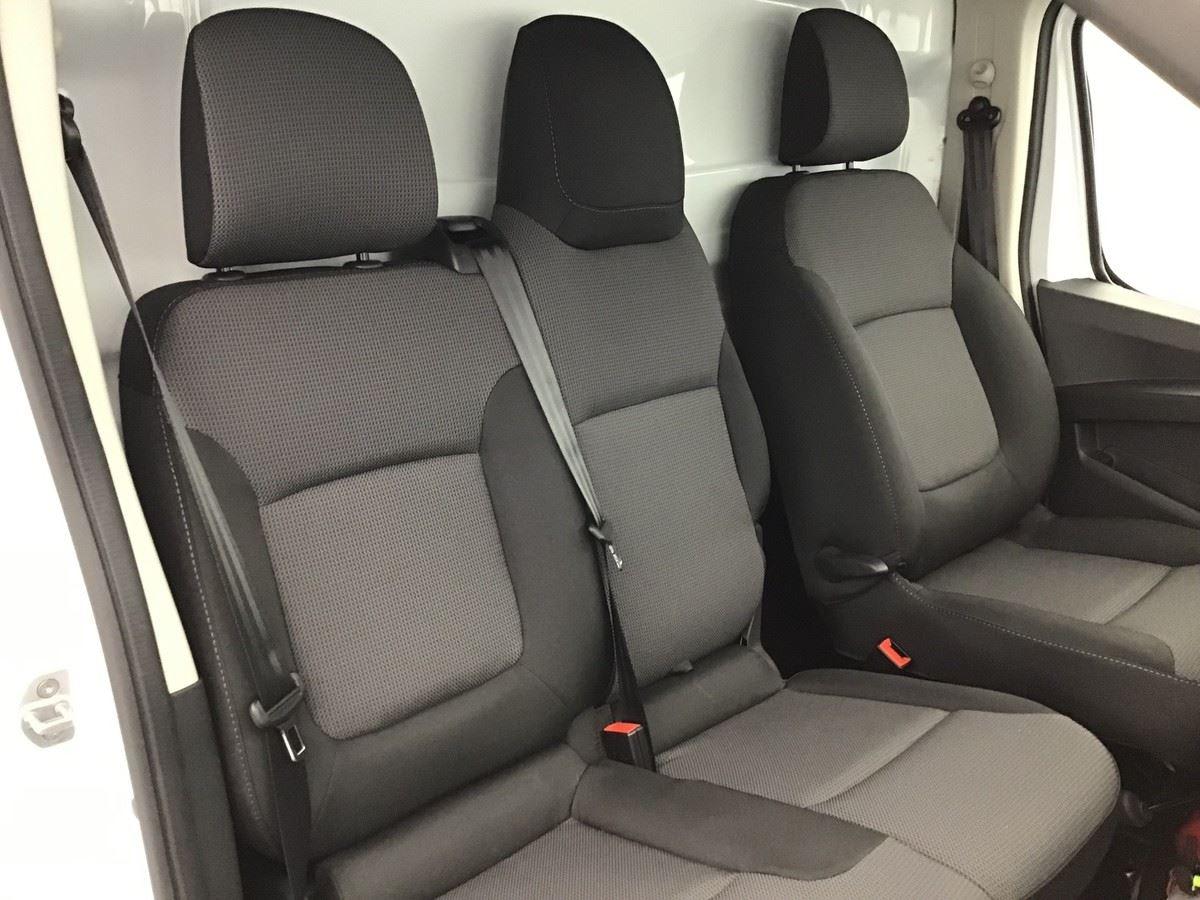 380937_p2 - RENAULT - TRAFIC - 2026 - photo 7