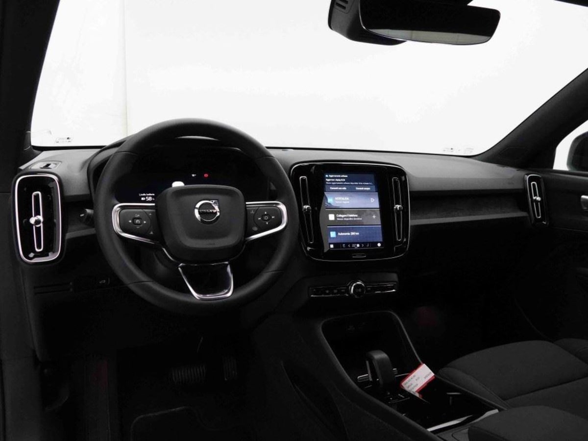 383285_p2 - VOLVO - XC 40 - 2026 - photo 7