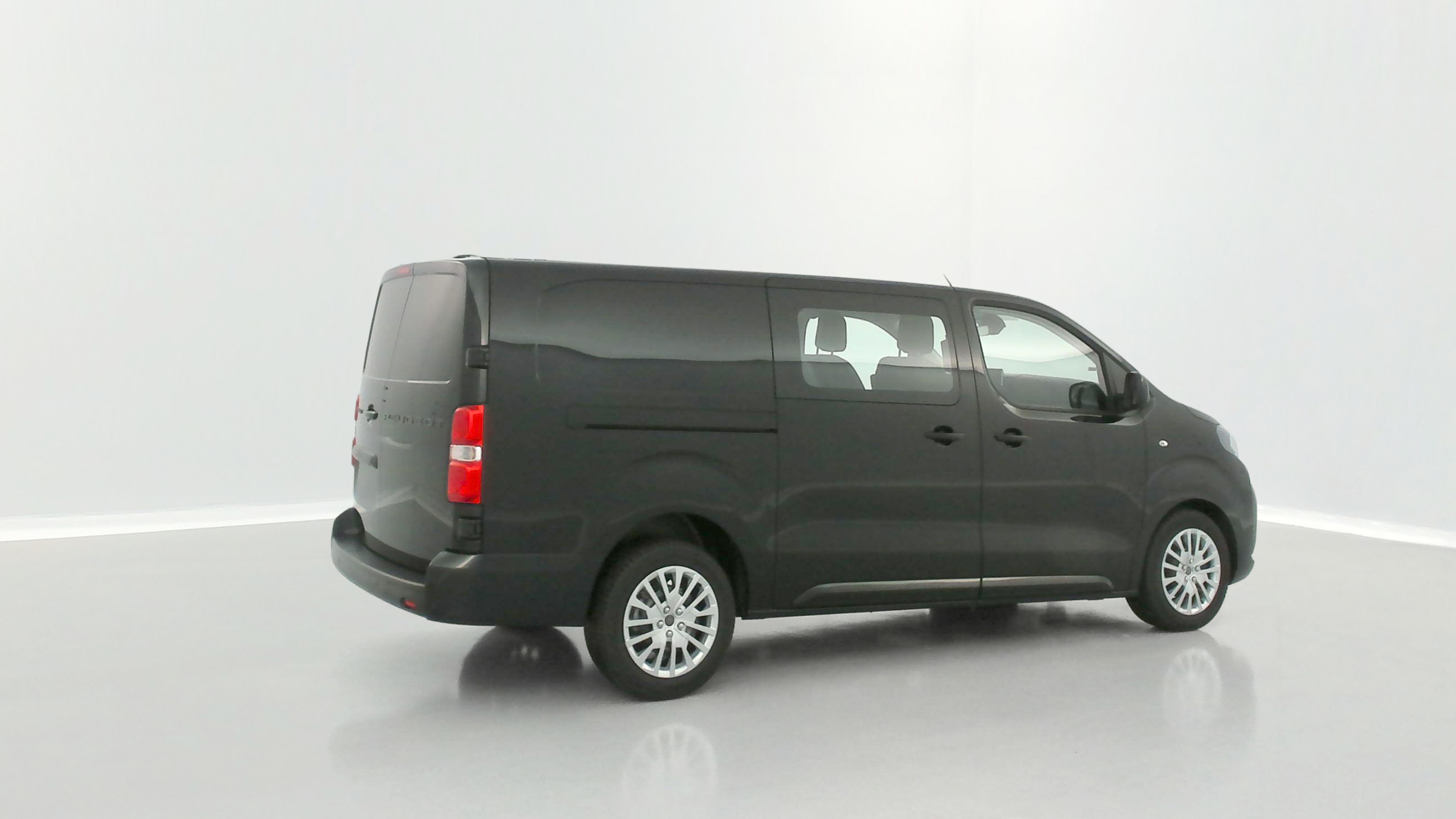 GLI00010633_p53 - PEUGEOT - EXPERT CA - 2025 - photo 22