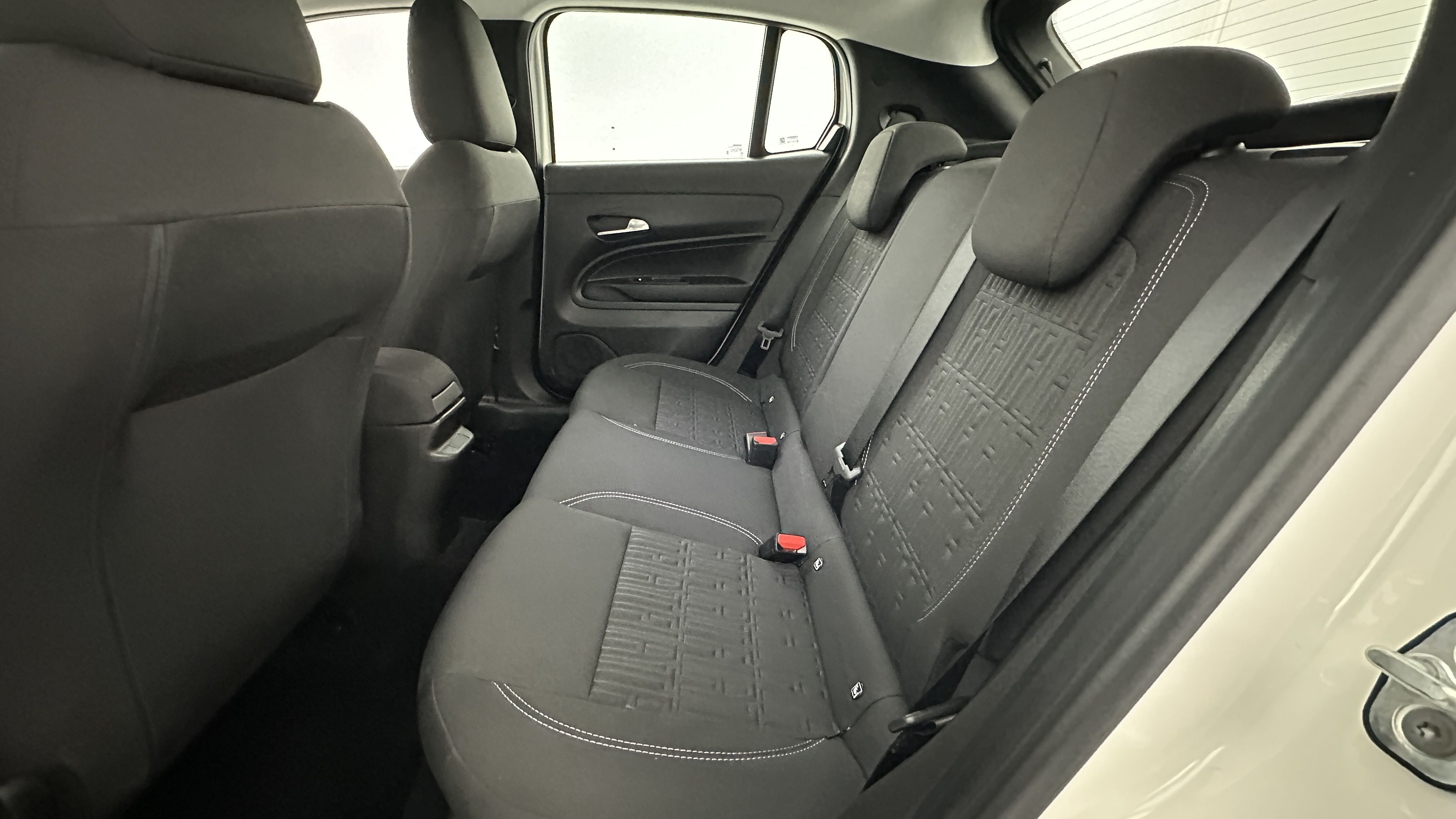 GLI00026496_p53 - FIAT - 600 - 2025 - photo 9