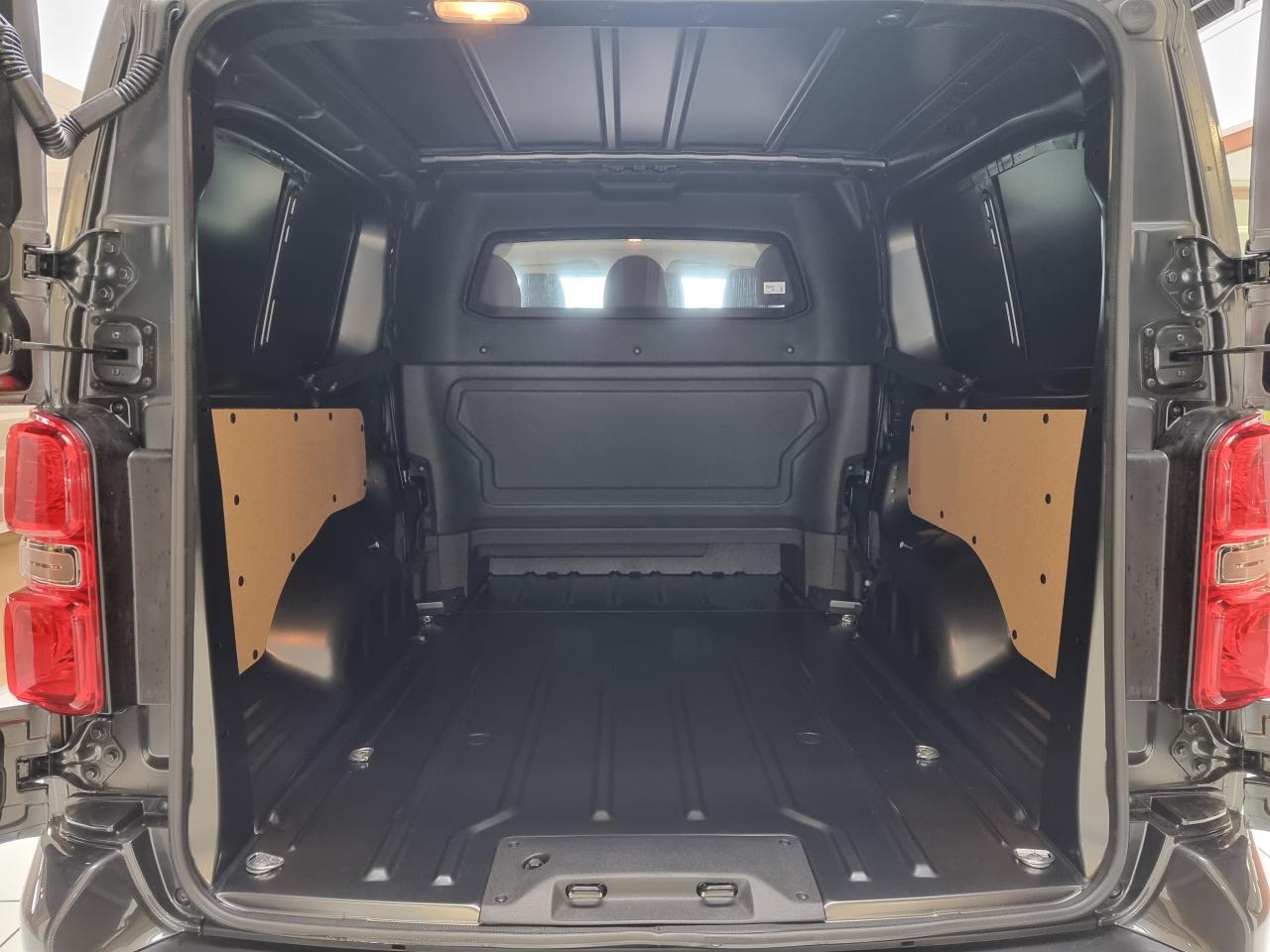 0679-0002890_p68 - CITROEN - JUMPY - 2025 - photo 14