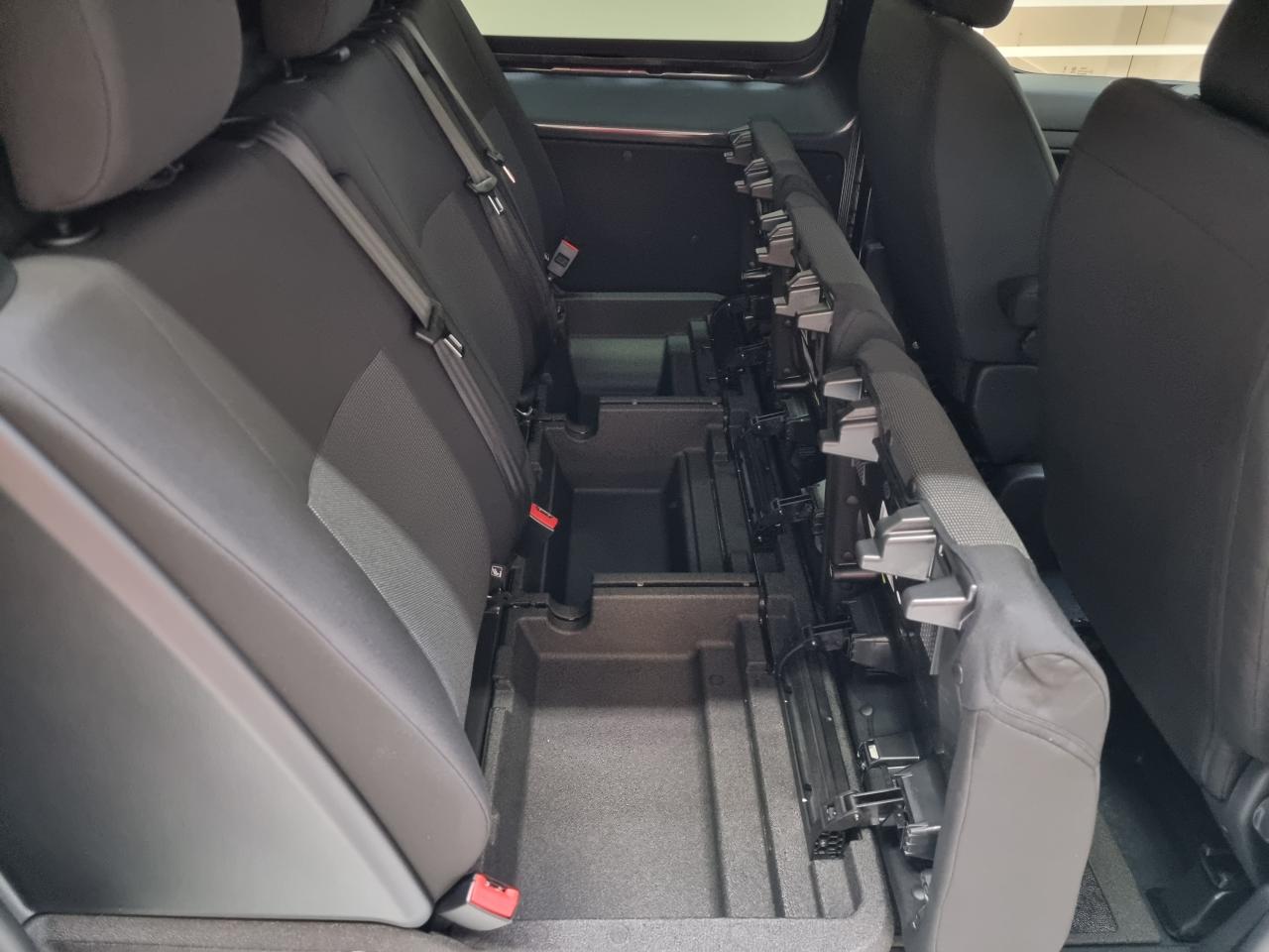 0679-0002890_p68 - CITROEN - JUMPY - 2025 - photo 13