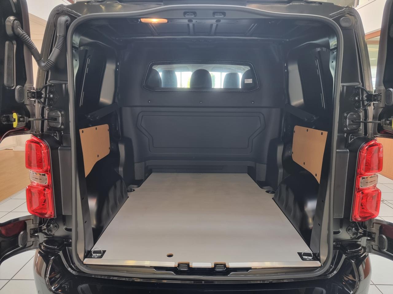 0679-0002934_p68 - CITROEN - JUMPY - 2025 - photo 14