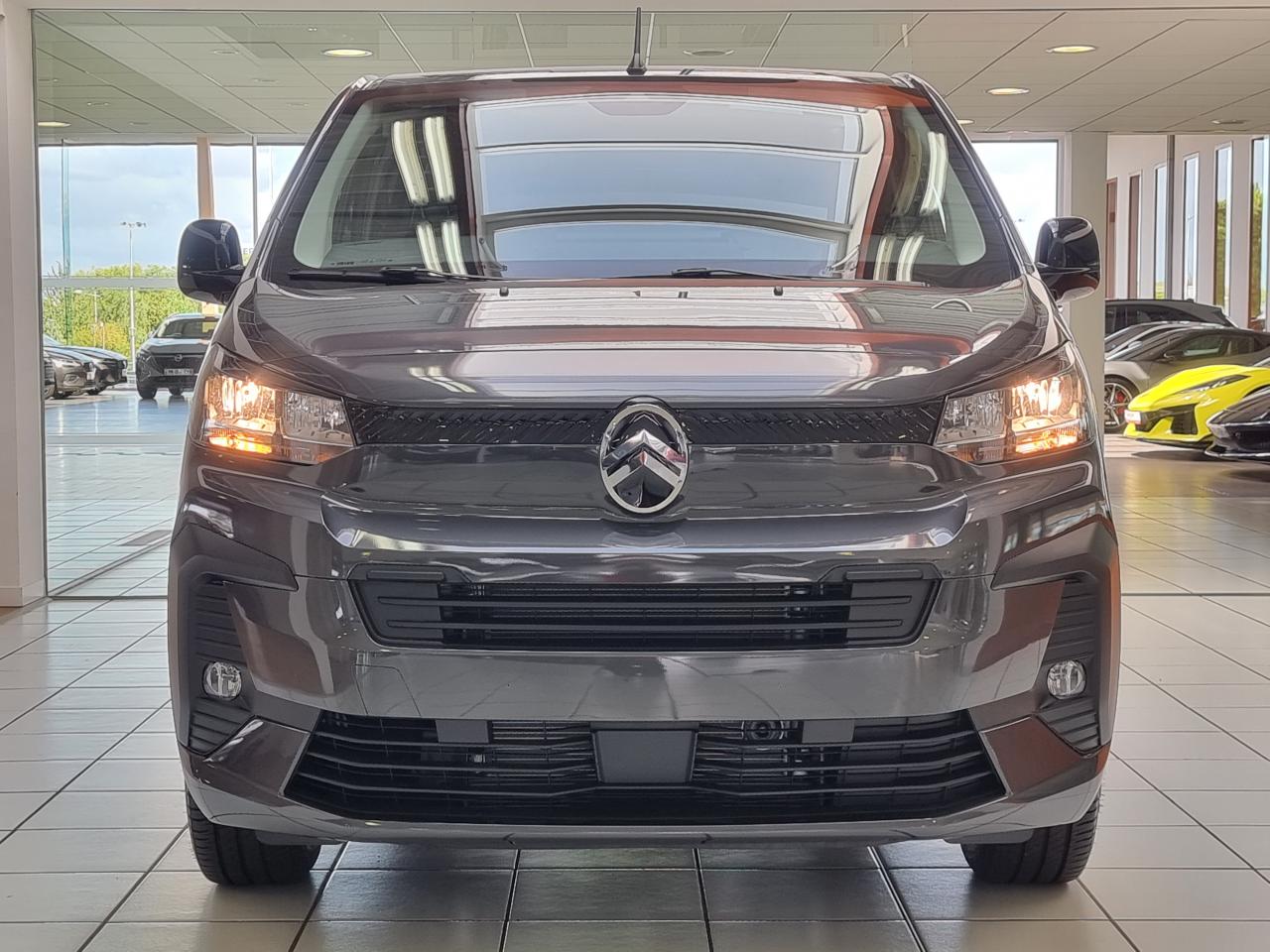 0679-0003000_p68 - CITROEN - JUMPY - 2025 - photo 3