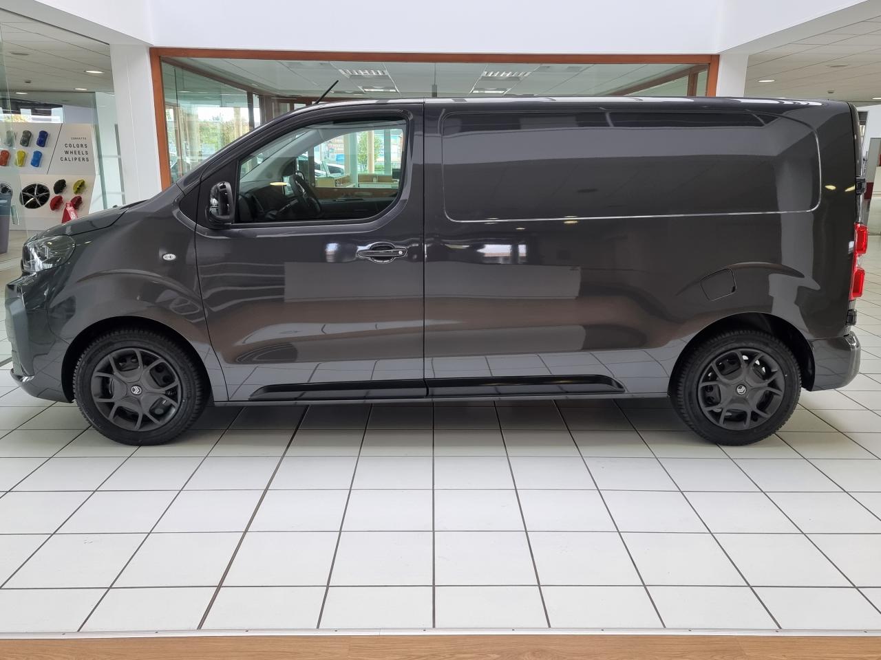 0679-0003000_p68 - CITROEN - JUMPY - 2025 - photo 24