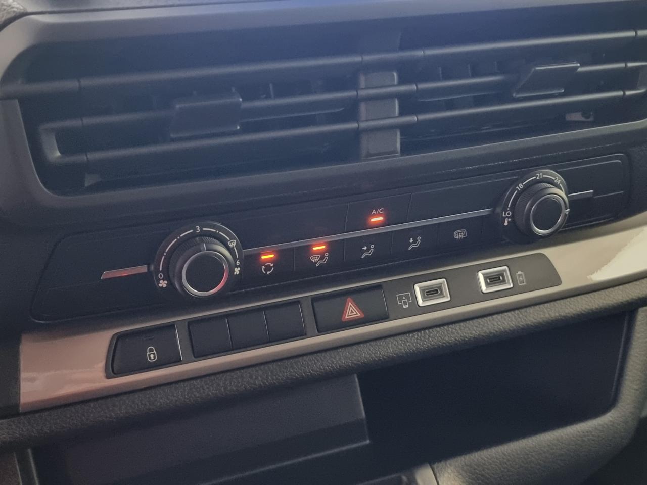 0679-0003006_p68 - CITROEN - JUMPY - 2025 - photo 19