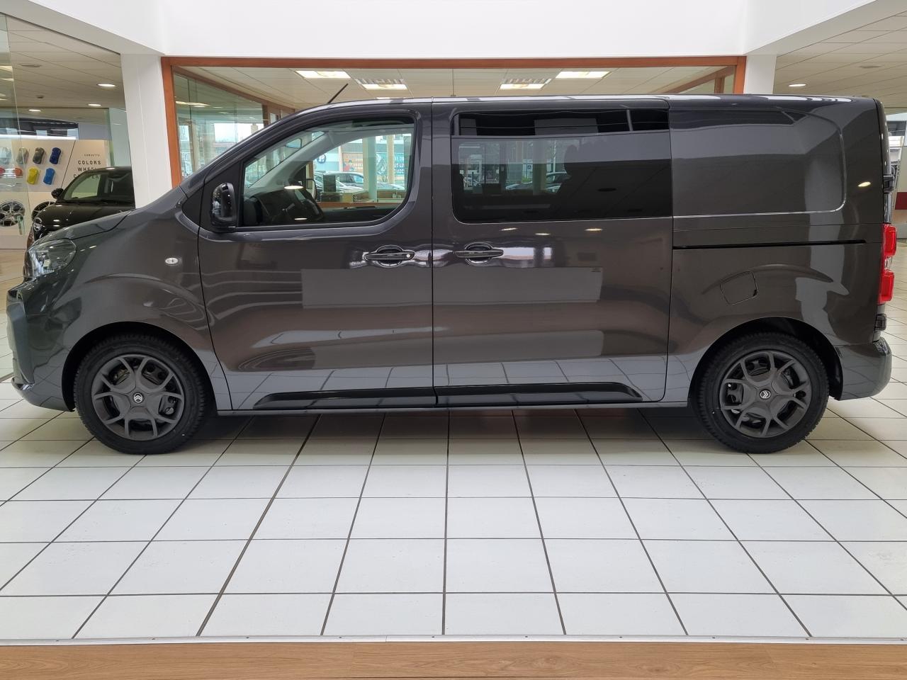 0679-0003006_p68 - CITROEN - JUMPY - 2025 - photo 29