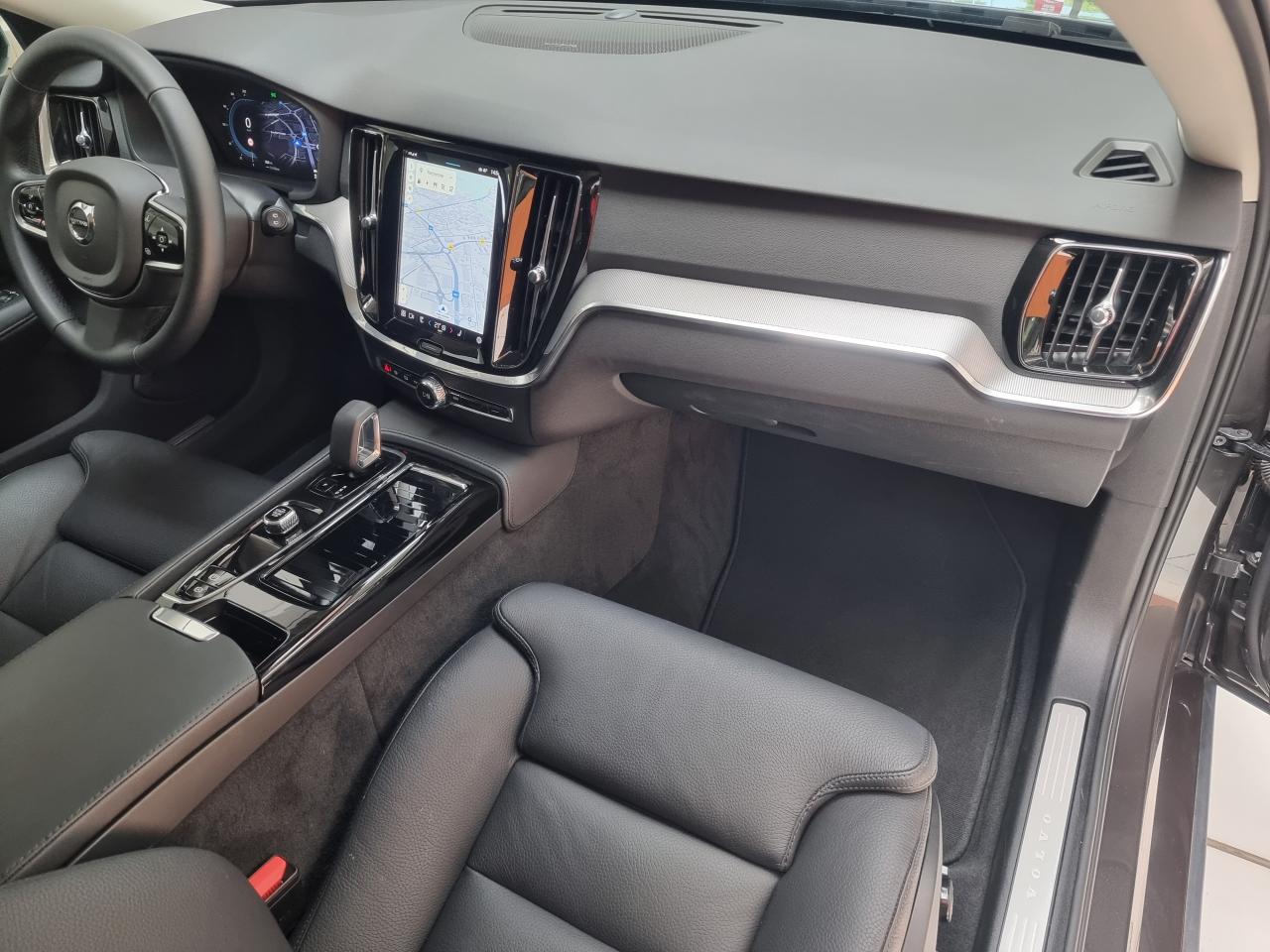 0679-0003031_p68 - VOLVO - V 60 - 2024 - photo 5