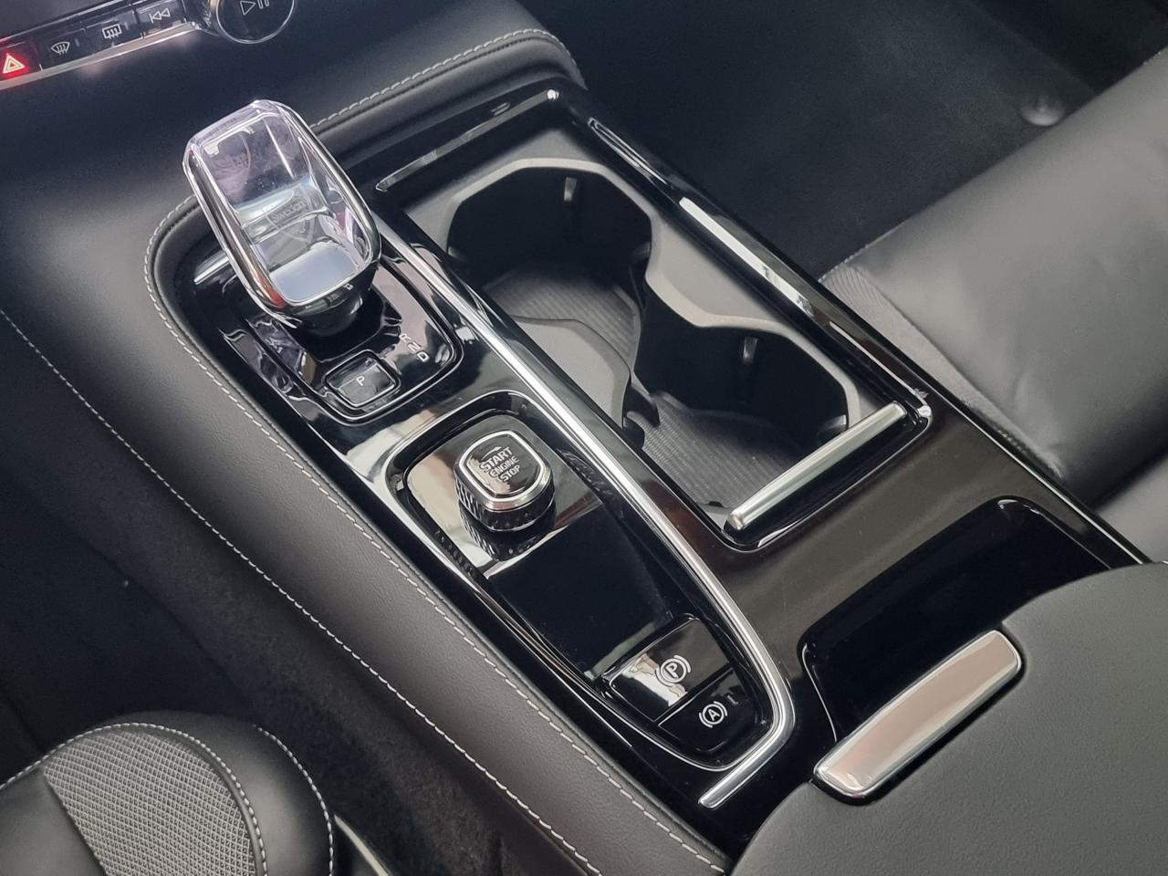 0679-0003130_p68 - VOLVO - V 60 - 2025 - photo 22