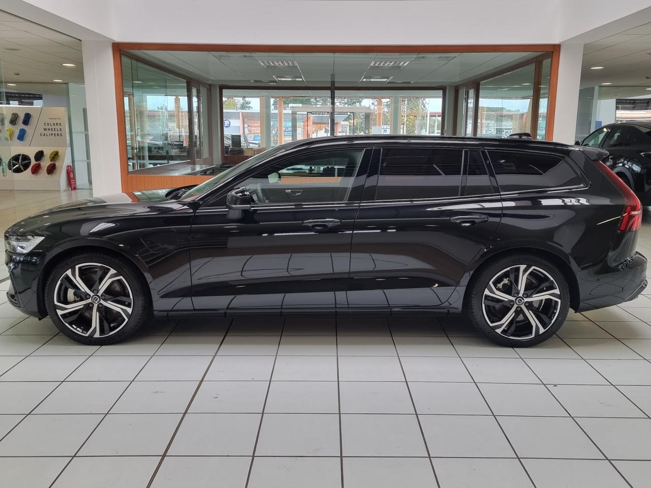 0679-0003130_p68 - VOLVO - V 60 - 2025 - photo 34