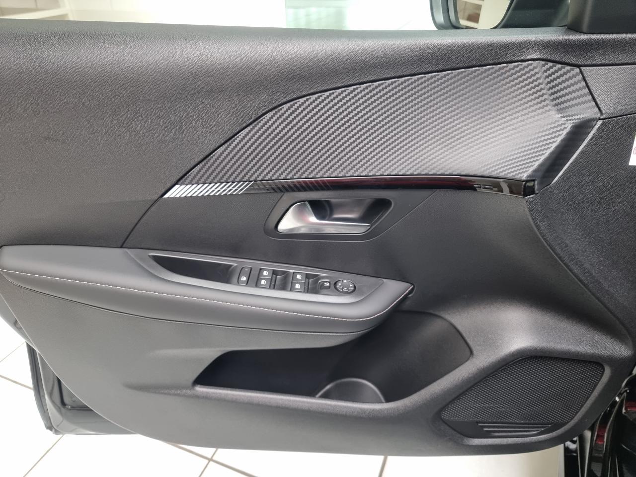 0679-0003332_p68 - PEUGEOT - 208 - 2026 - photo 15