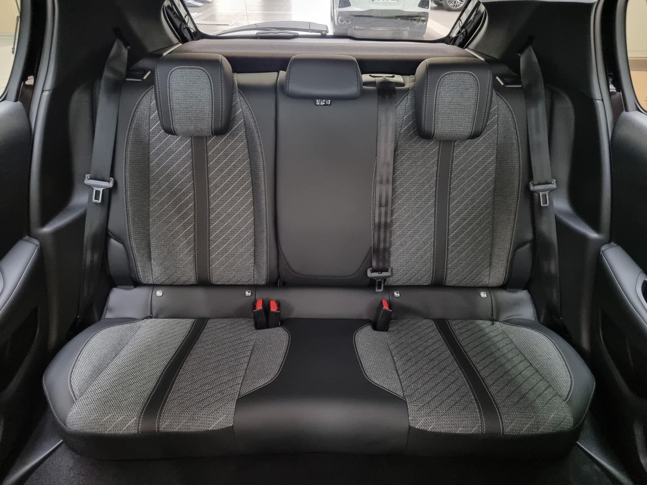 0679-0003332_p68 - PEUGEOT - 208 - 2026 - photo 11