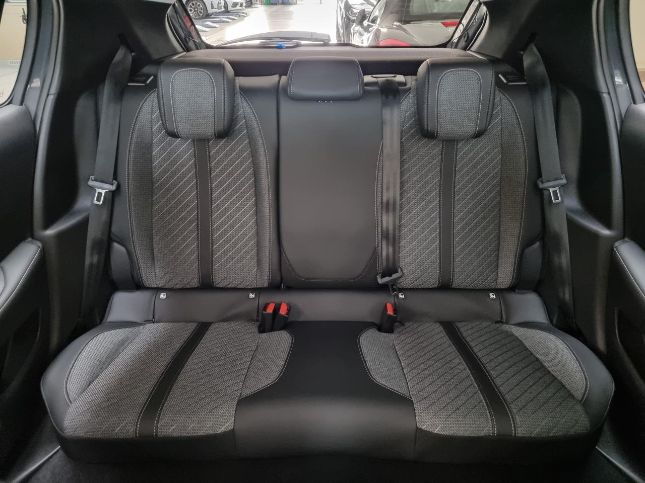 0679-0003337_p68 - PEUGEOT - 208 - 2026 - photo 11